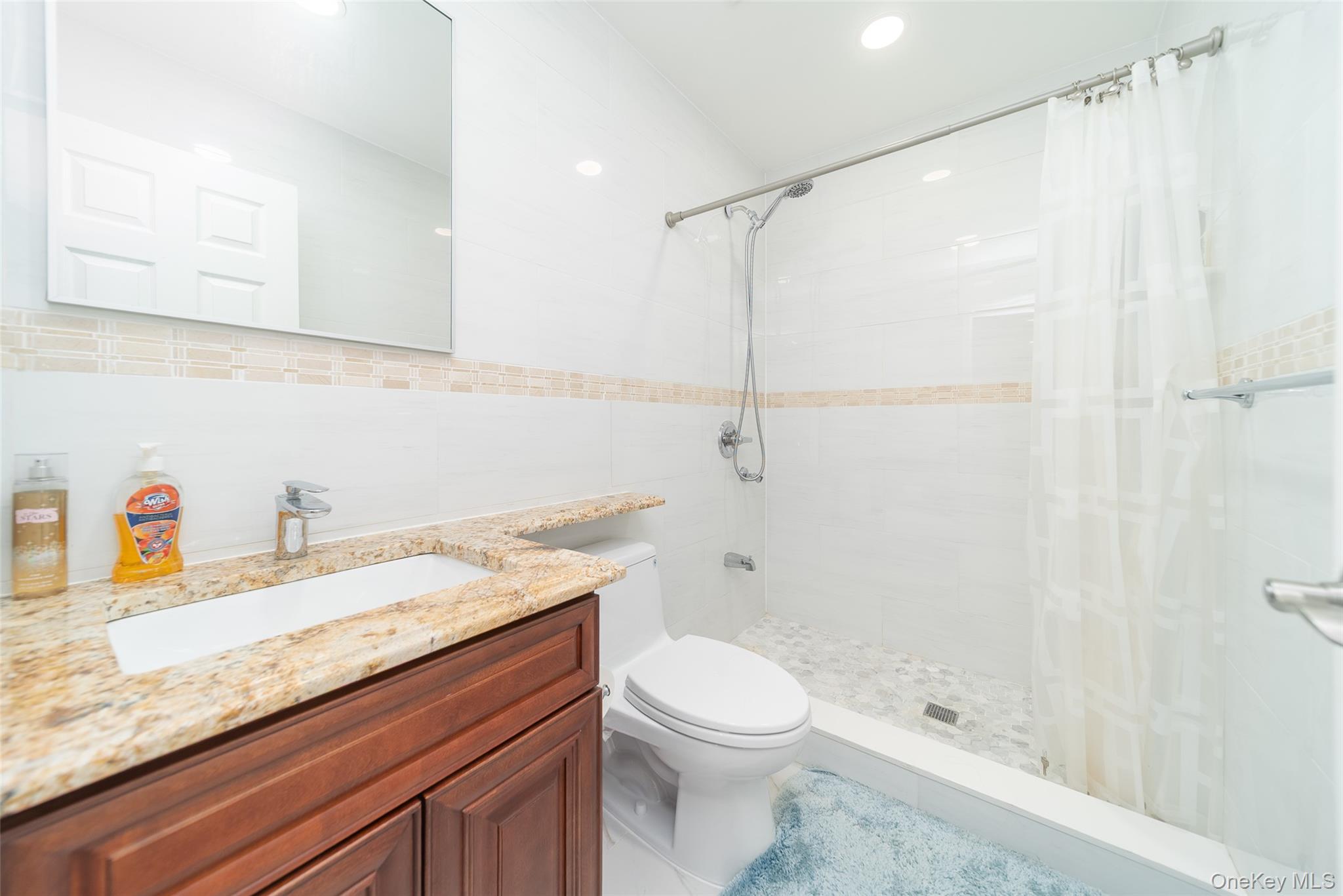 #14 photo, 157 Evans Avenue, Albertson , NY 11507