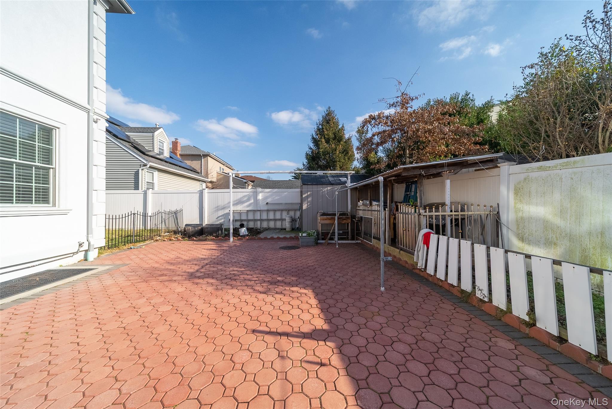 #19 photo, 157 Evans Avenue, Albertson , NY 11507