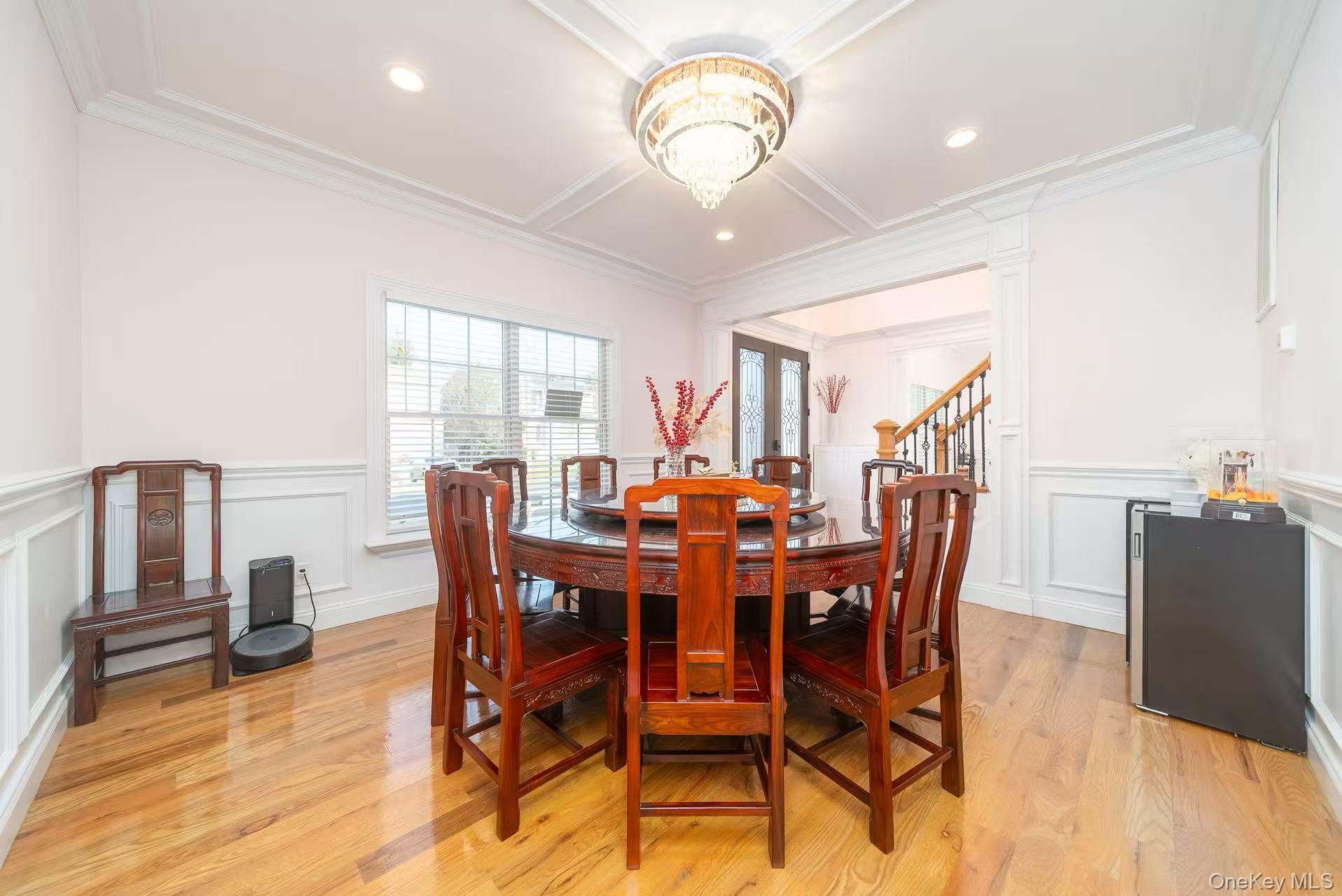 #6 photo, 157 Evans Avenue, Albertson , NY 11507