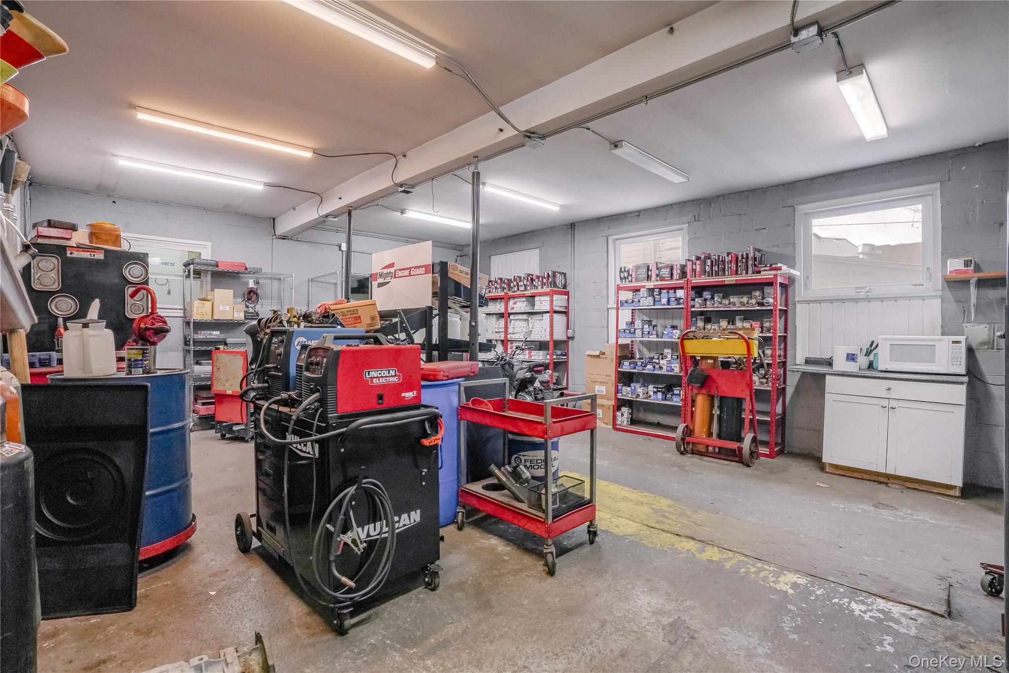 #10 photo, 334 Broadway, Kingston , NY 12401