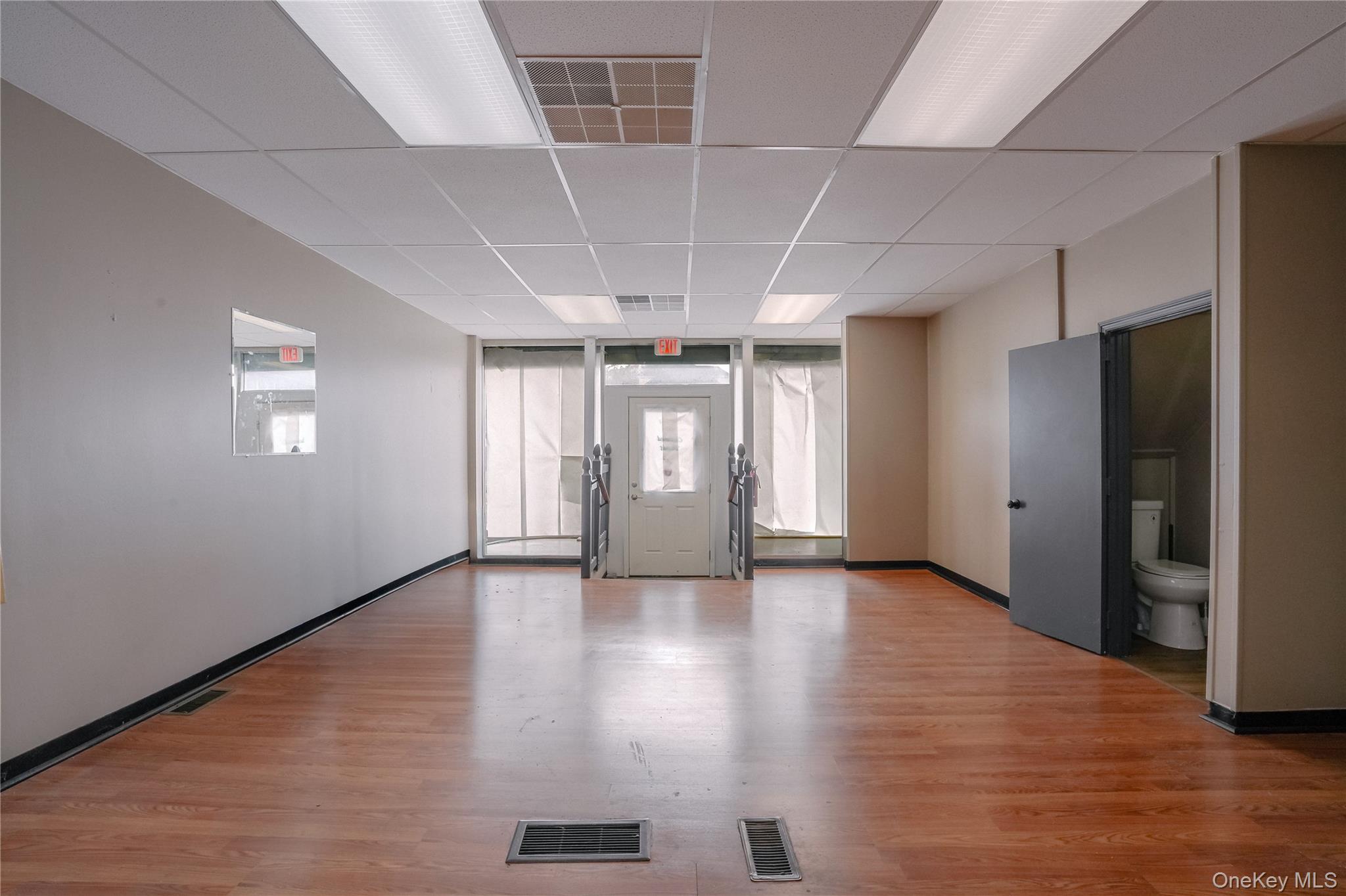 #20 photo, 334 Broadway, Kingston , NY 12401