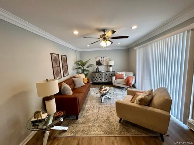 #7 photo, 45 Golden Avenue, سوفولك Deer Park , NY 11729