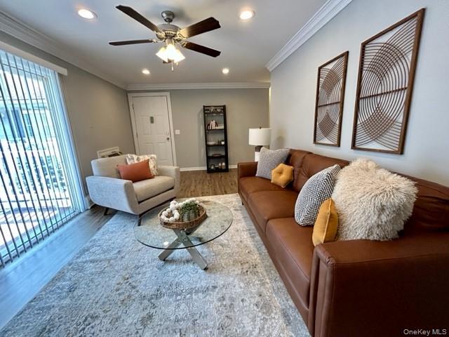 #6 photo, 45 Golden Avenue, سوفولك Deer Park , NY 11729