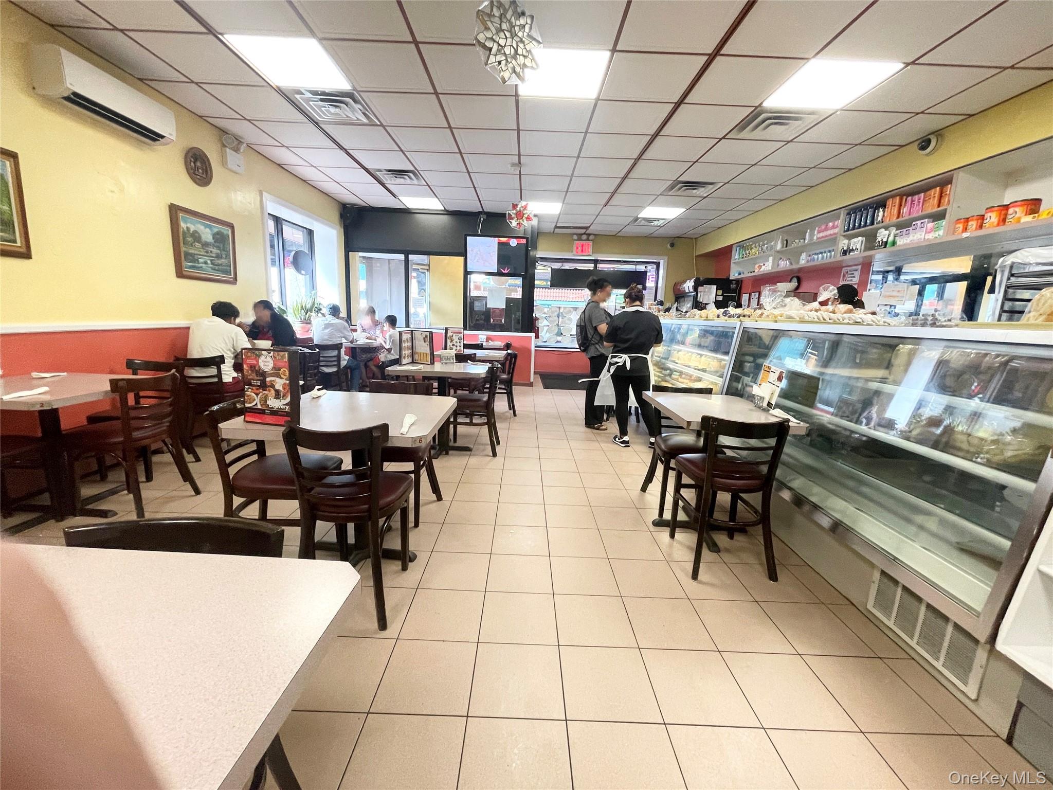 #5 photo, 6902 Roosevelt Avenue, Flushing , NY 11377