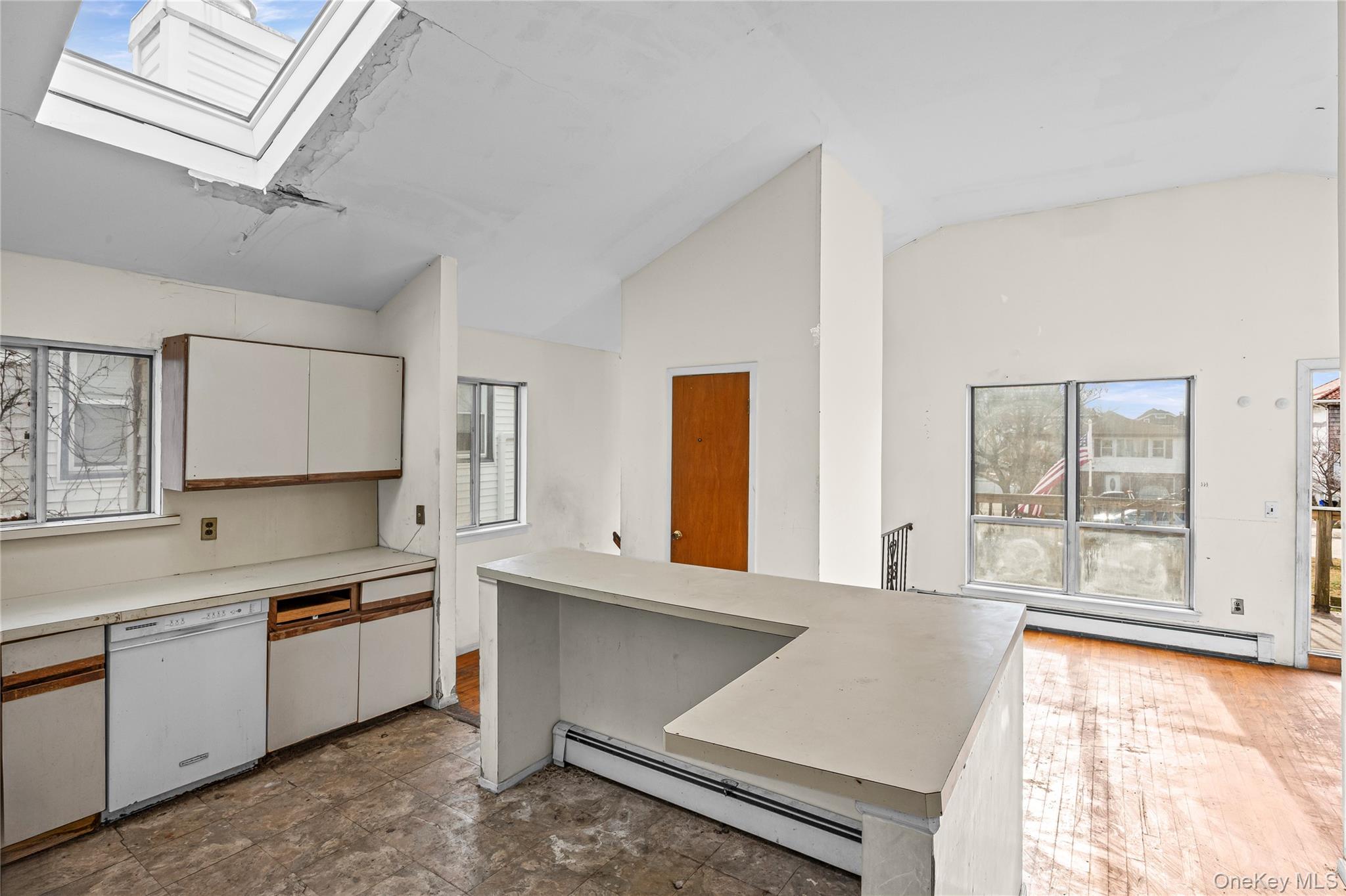 #13 photo, 259 W Hudson Street, Long Beach , NY 11561