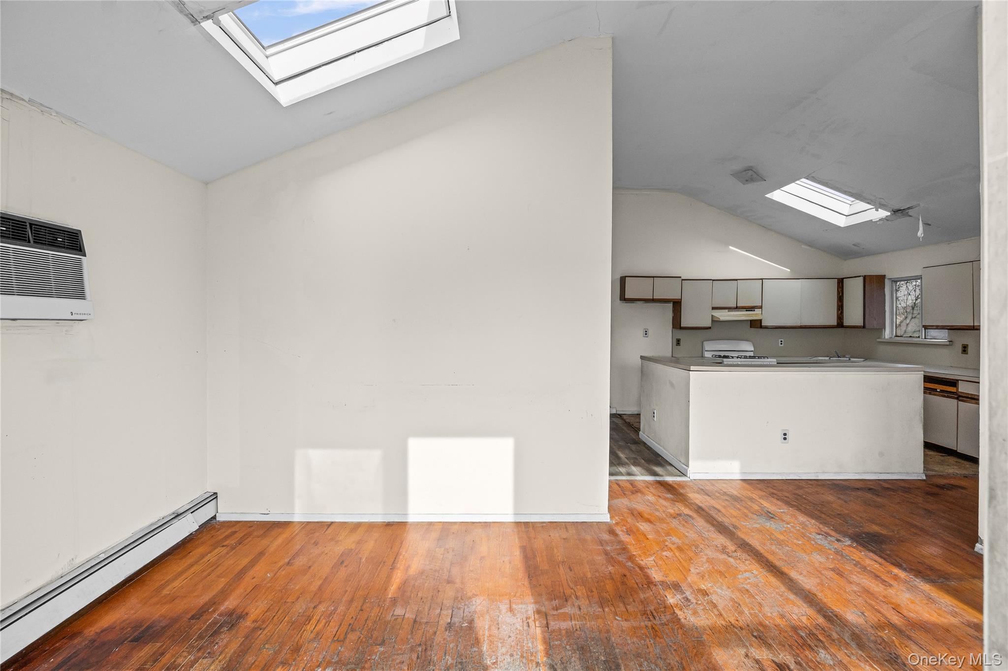 #16 photo, 259 W Hudson Street, Long Beach , NY 11561