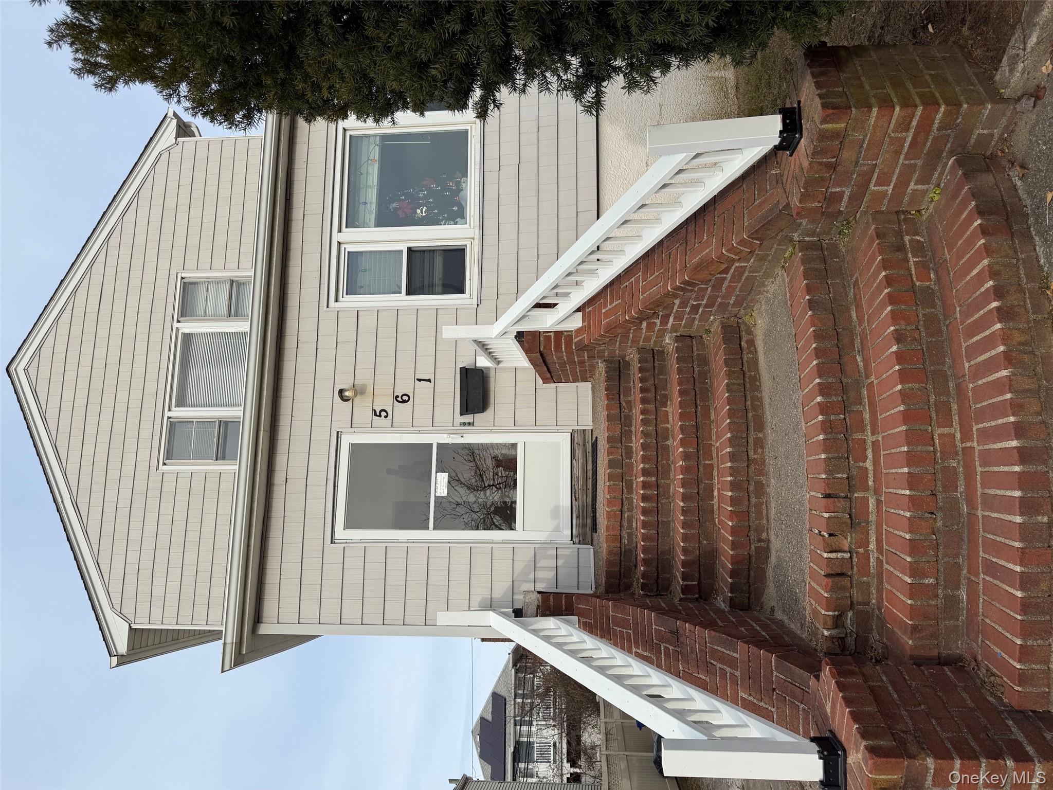 #2 photo, 561 E Olive Street, Long Beach , NY 11561