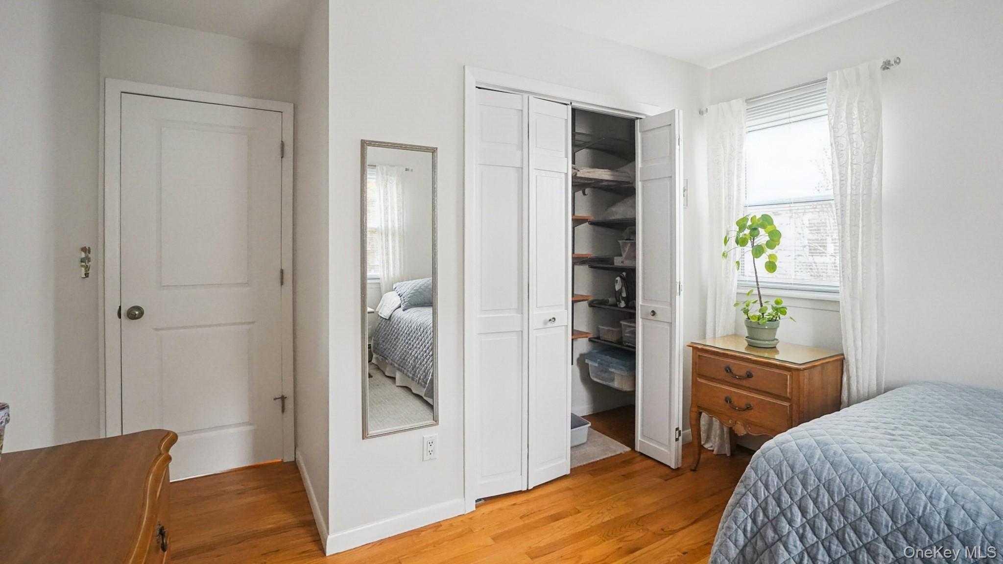 #12 photo, 100 E Sunnyside Lane, Irvington , NY 10533