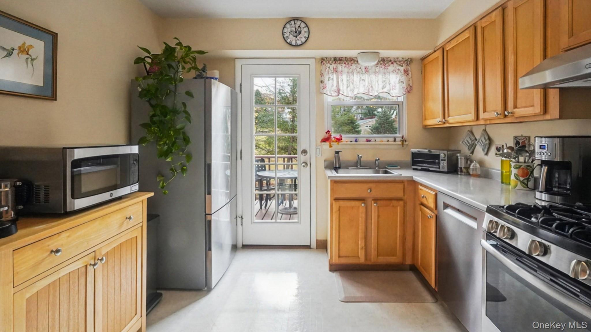 #7 photo, 100 E Sunnyside Lane, Irvington , NY 10533