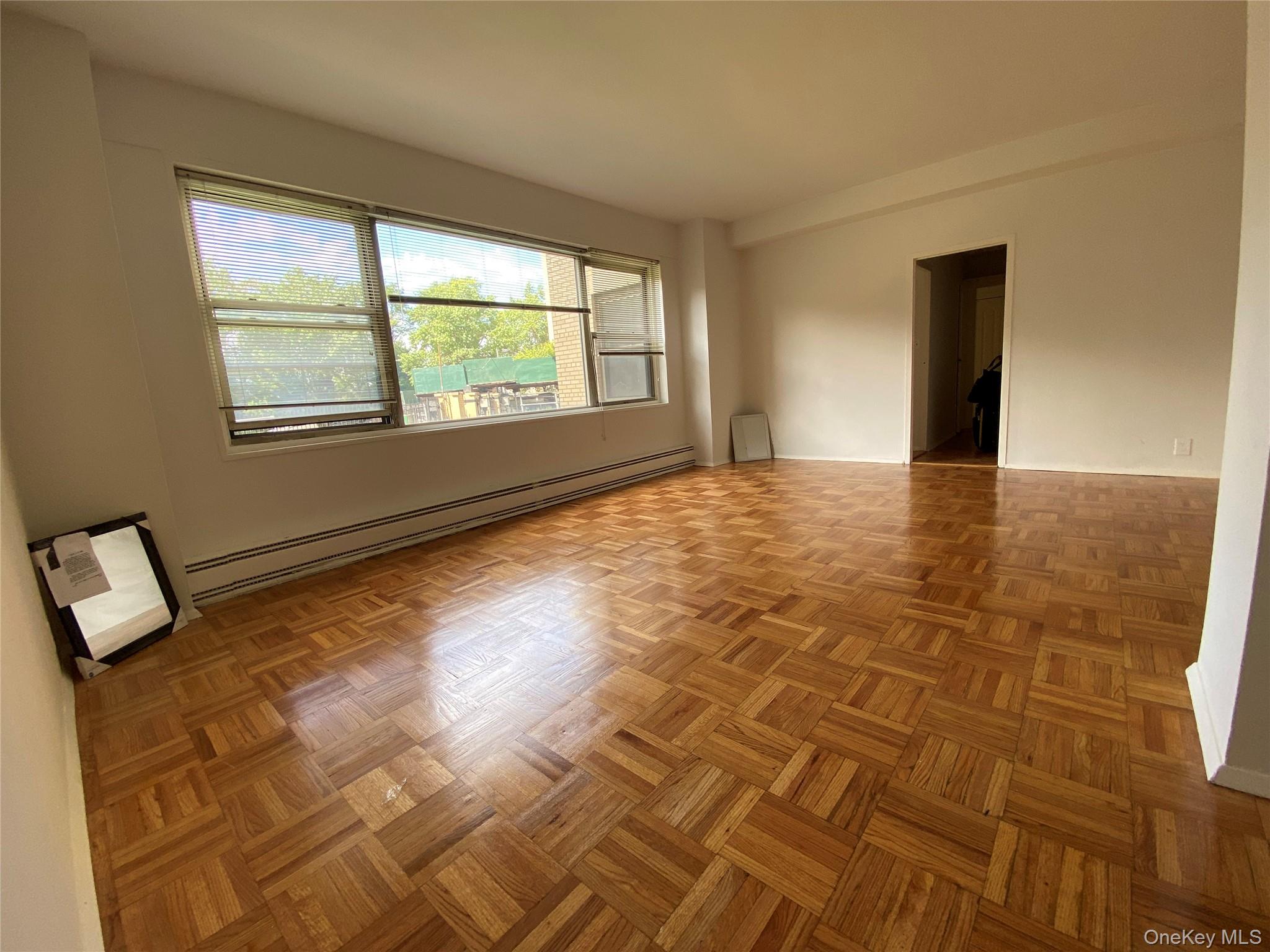 #12 photo, 1 Fordham Hill Oval, برونكس Bronx , NY 10468