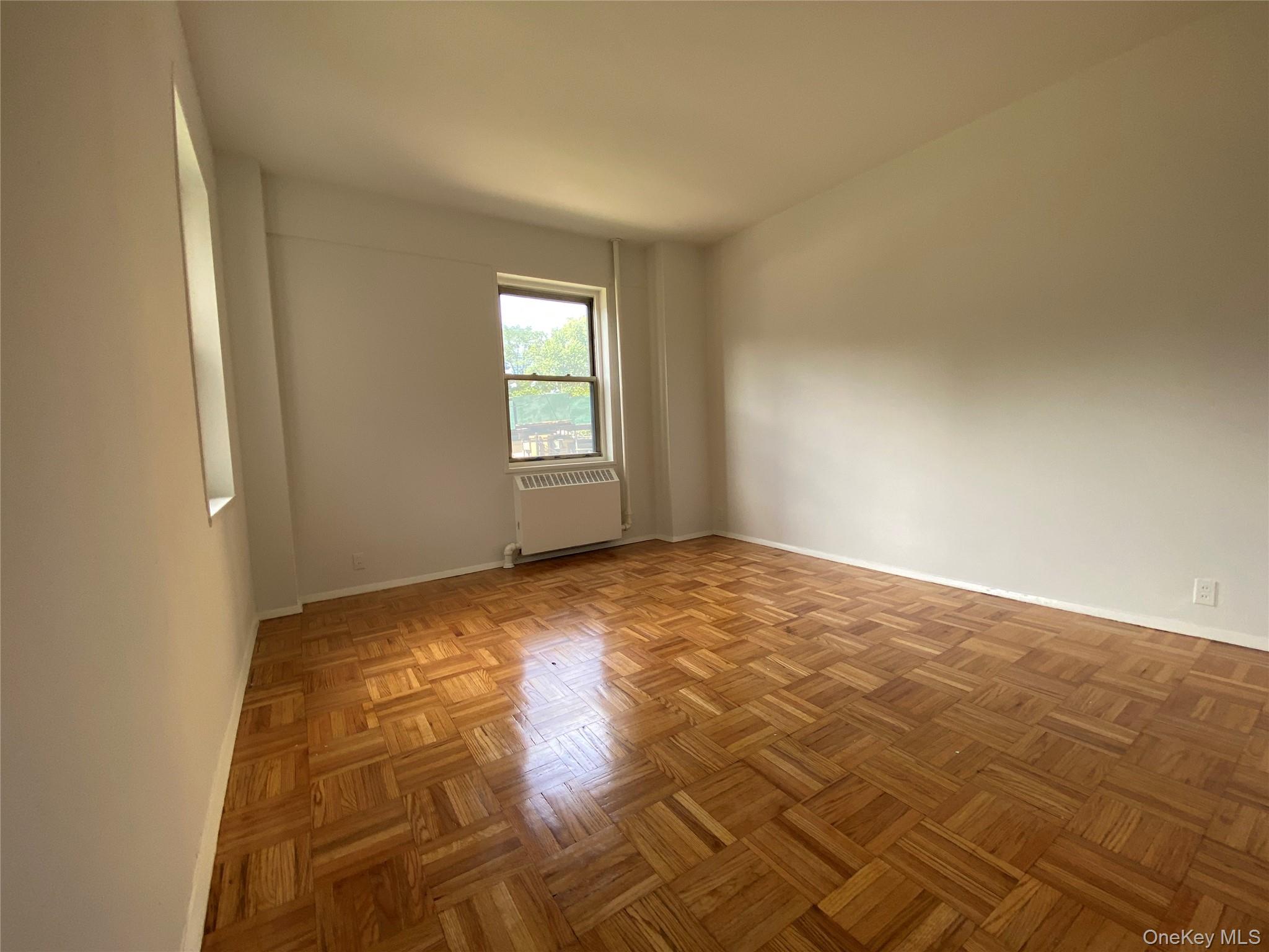 #16 photo, 1 Fordham Hill Oval, برونكس Bronx , NY 10468