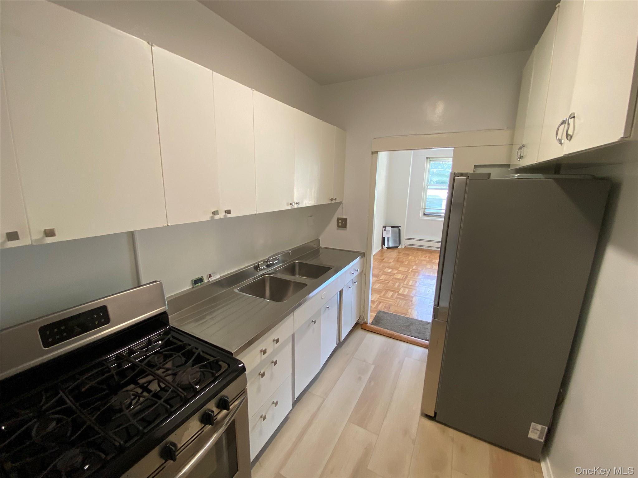 #9 photo, 1 Fordham Hill Oval, برونكس Bronx , NY 10468