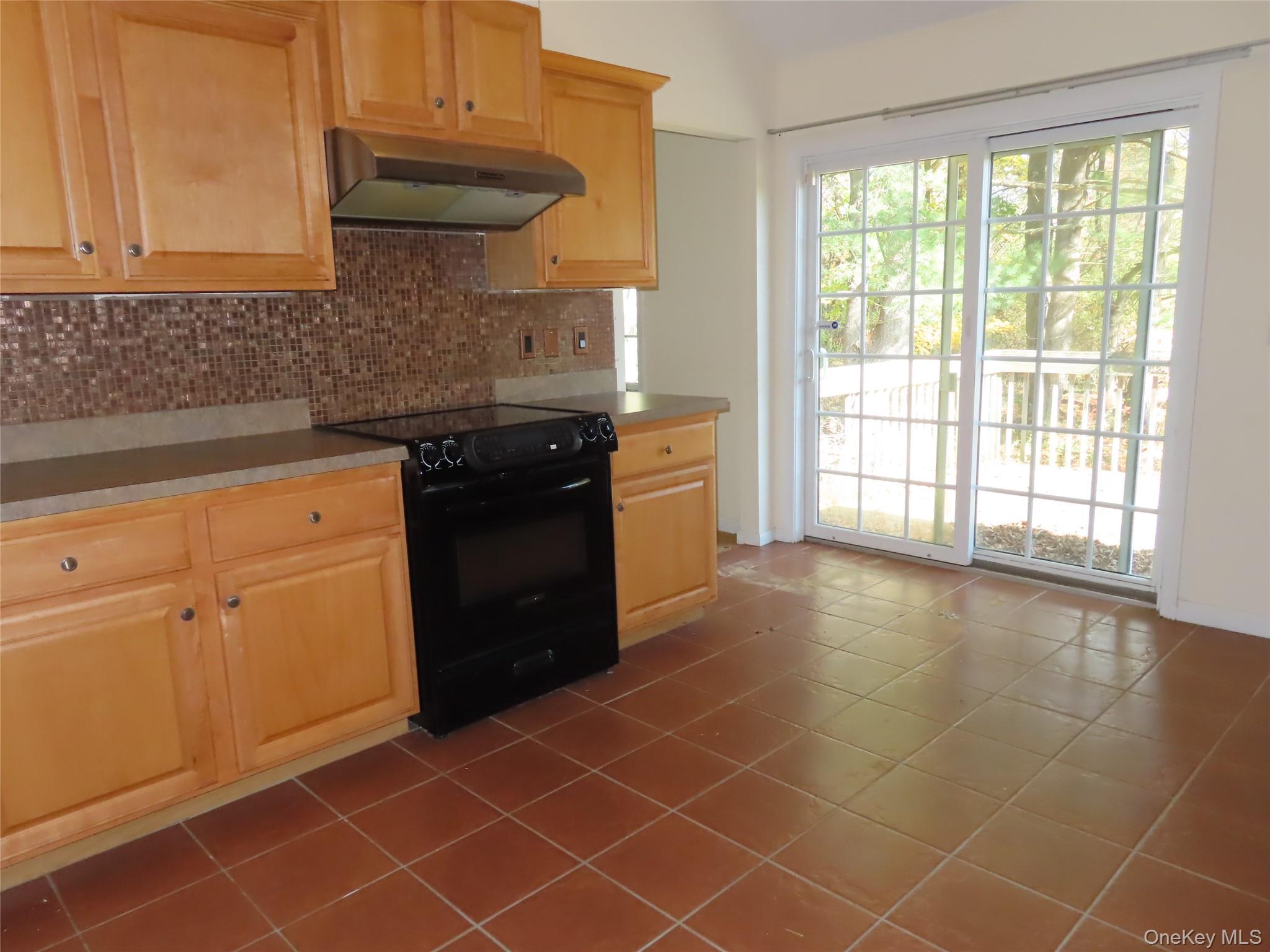 #10 photo, 24 Sedgewick Road, Poughkeepsie , NY 12603