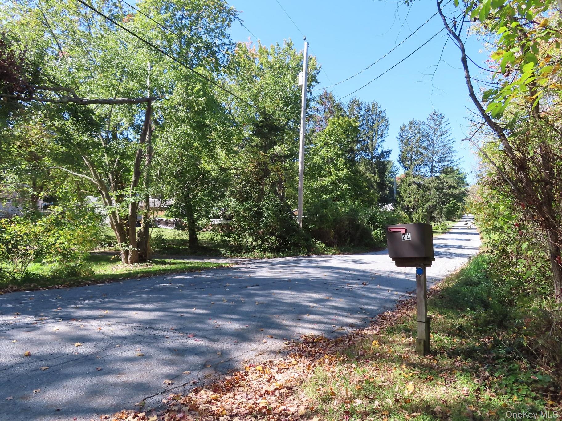 #20 photo, 24 Sedgewick Road, Poughkeepsie , NY 12603