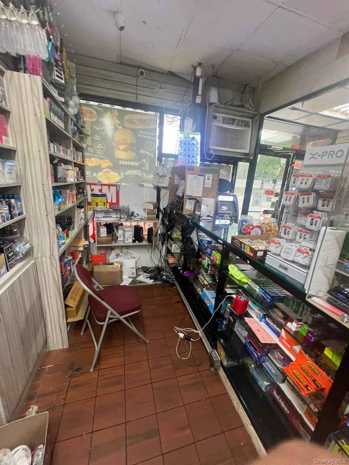 #4 photo, 8445 164th Street, Jamaica Hills , NY 11432