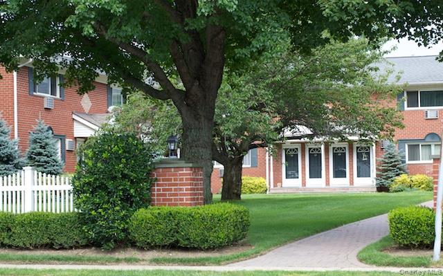 #2 photo, 125 Terryville Road, سوفولك Port Jefferson Station , NY 11776