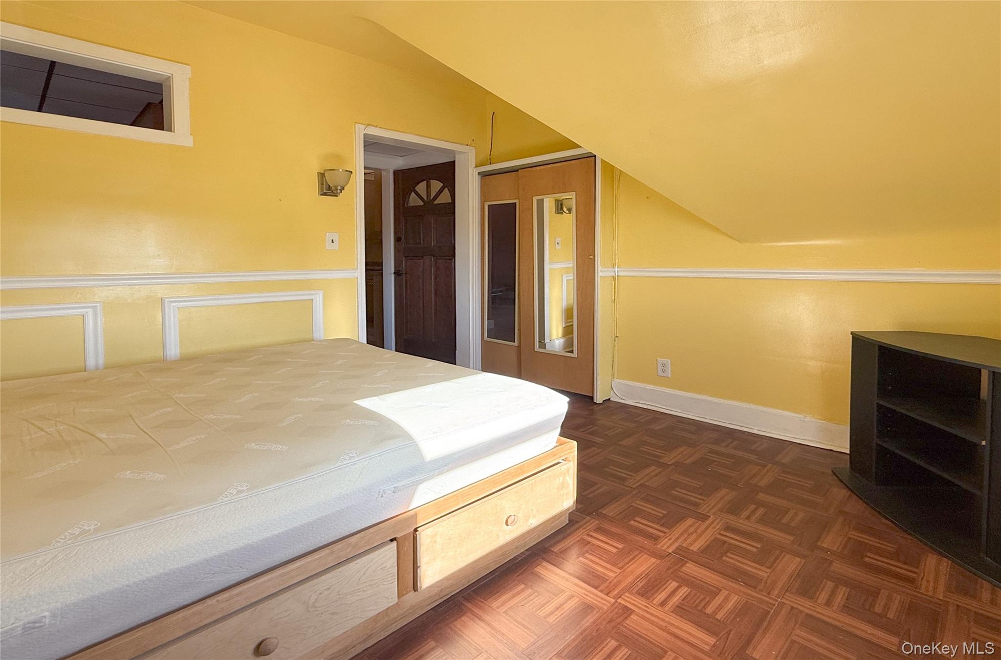 #16 photo, 13437 58th Road, Flushing , NY 11355