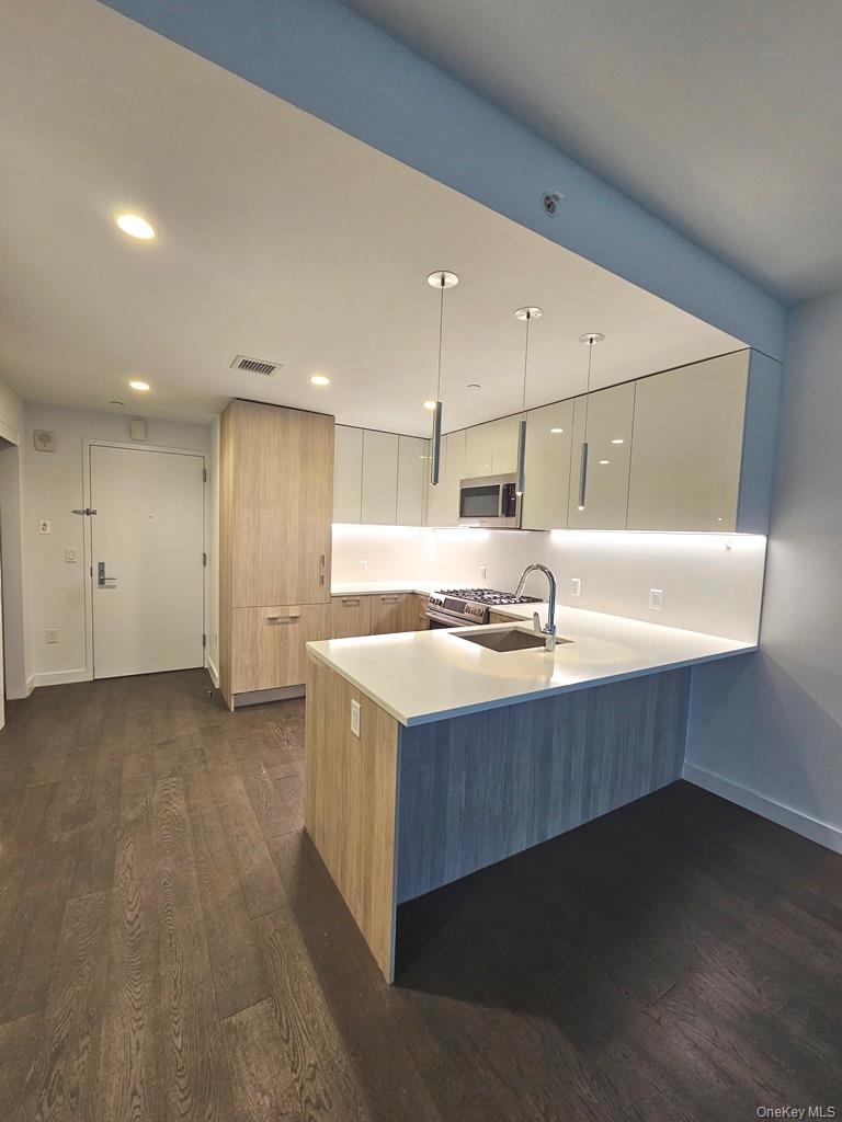 #3 photo, 131-03 40th Road, Flushing , NY 11354