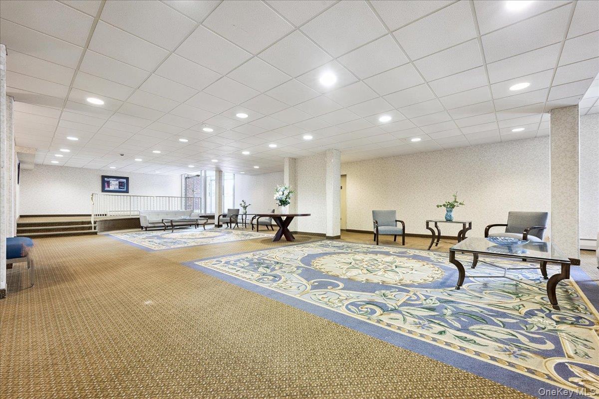 #2 photo, 2 Fowler Avenue, ناسو Lynbrook , NY 11563