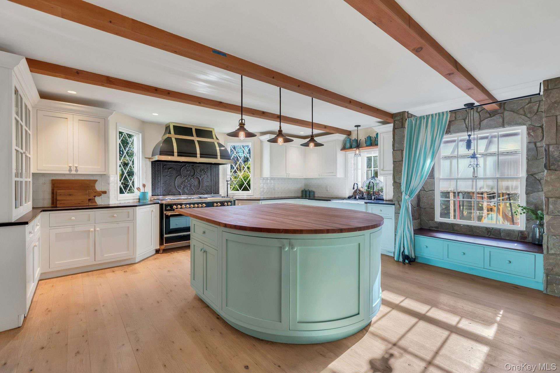 #13 photo, 249 Gerritsen Avenue, Bayport , NY 11705