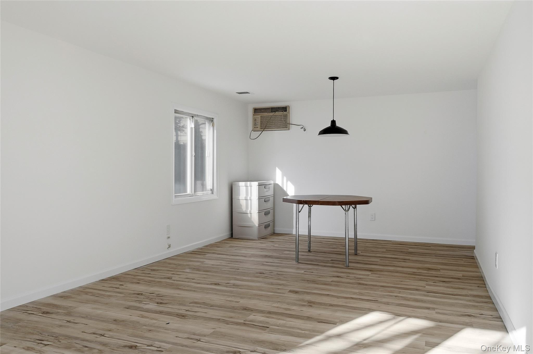 #13 photo, 231 Sunflower Lane, 東長島 Islandia , NY 11749