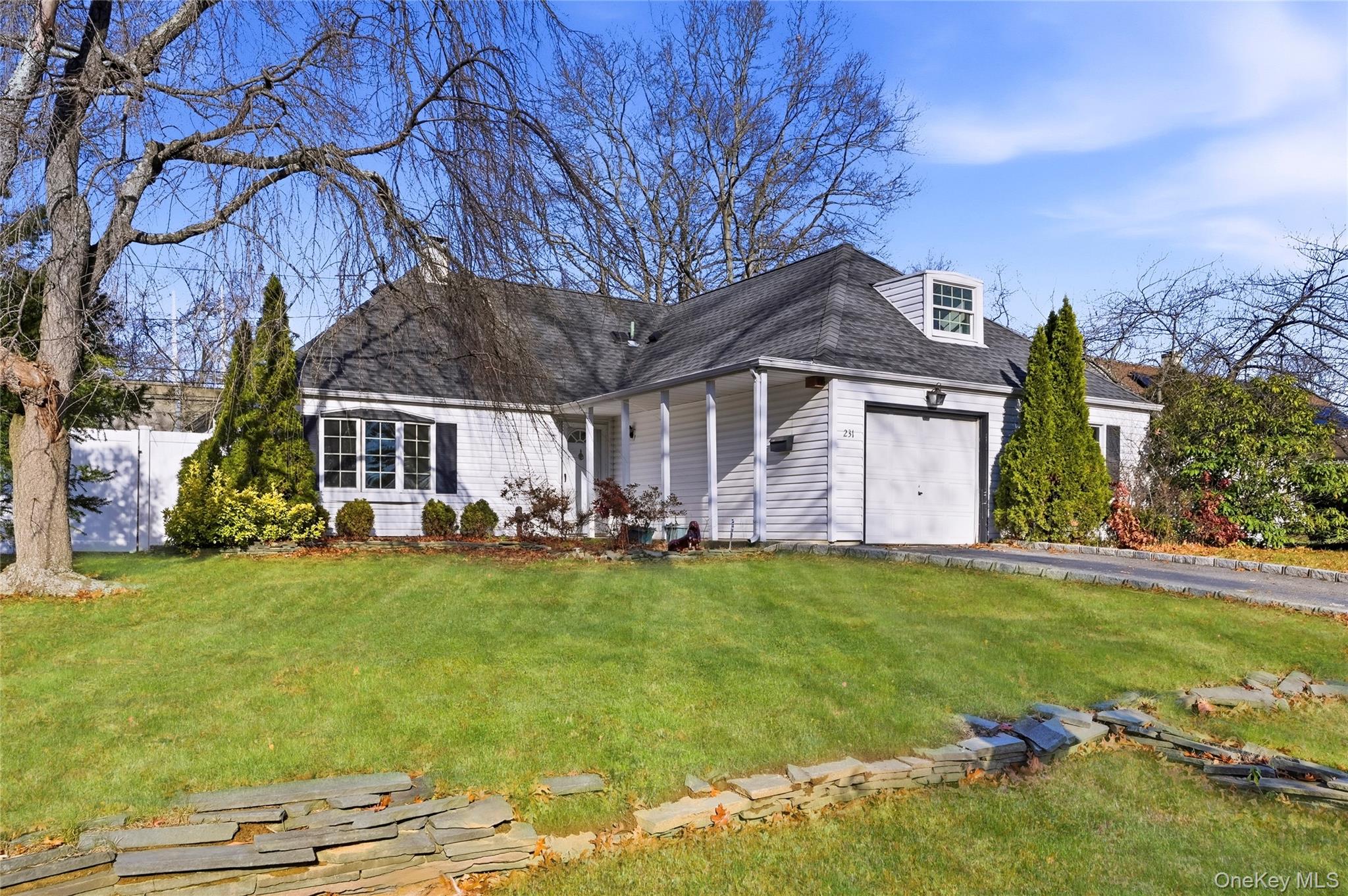 #3 photo, 231 Sunflower Lane, 東長島 Islandia , NY 11749