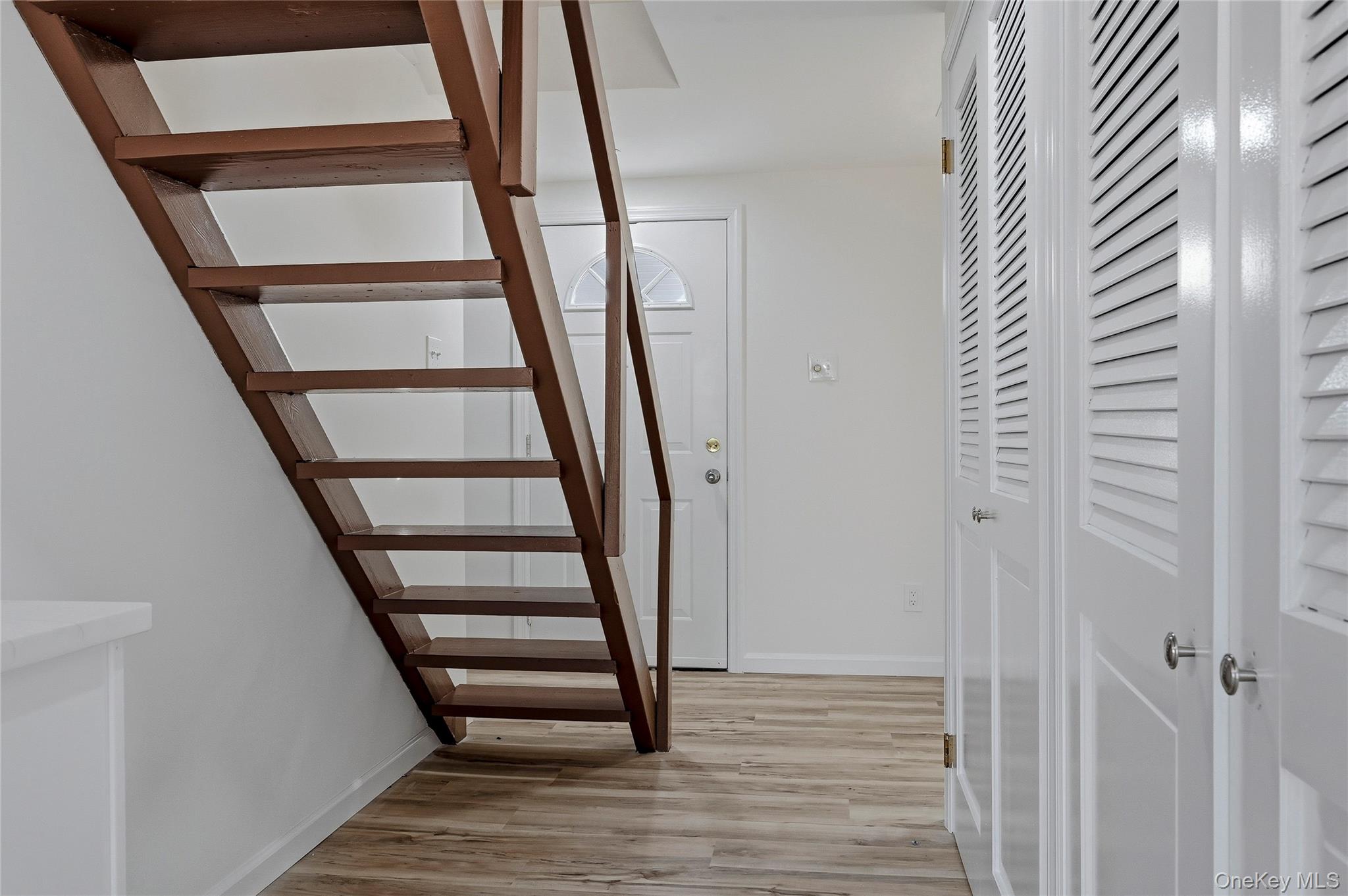 #7 photo, 231 Sunflower Lane, 東長島 Islandia , NY 11749