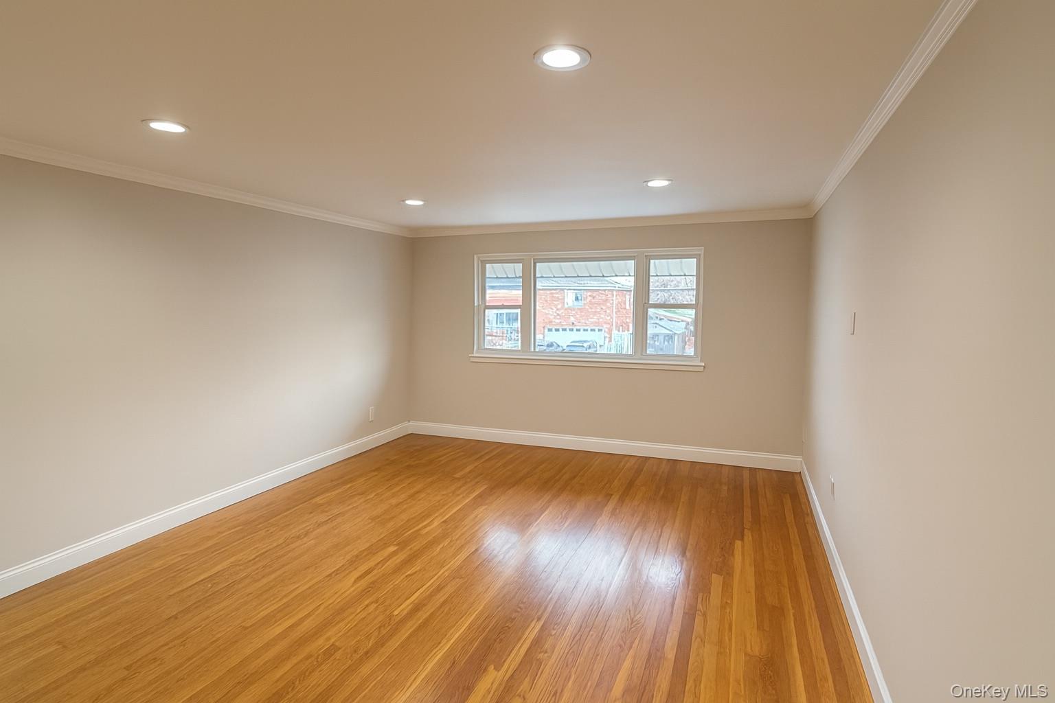 #4 photo, 195 Meagher Avenue, برونكس Bronx , NY 10465