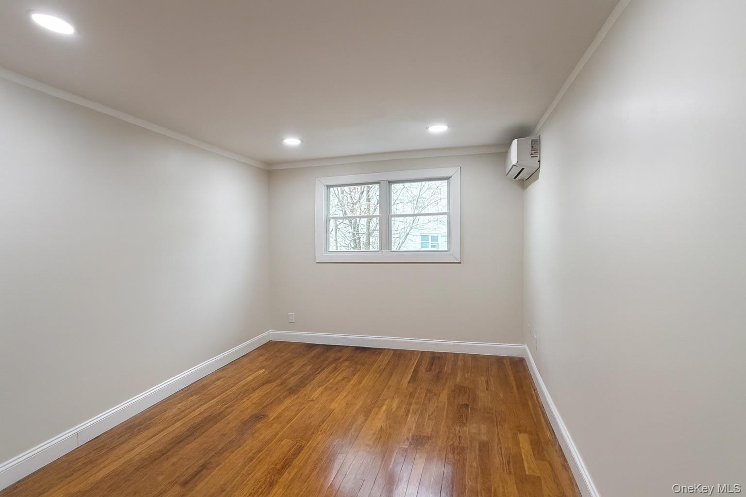 #7 photo, 195 Meagher Avenue, برونكس Bronx , NY 10465