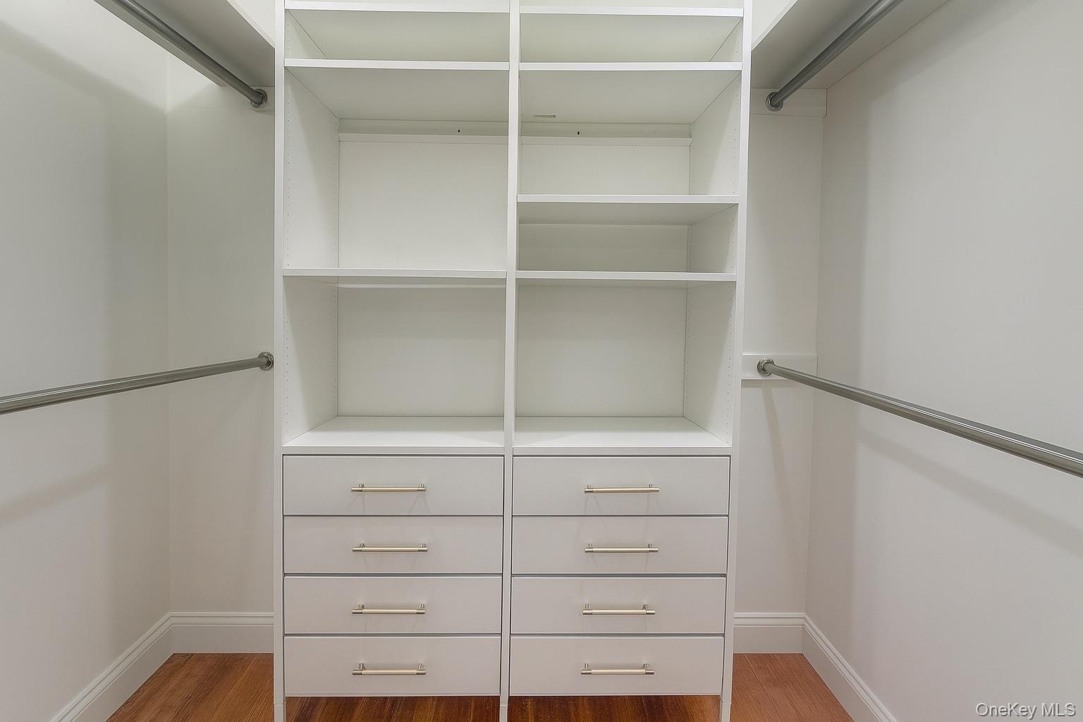 #9 photo, 195 Meagher Avenue, برونكس Bronx , NY 10465