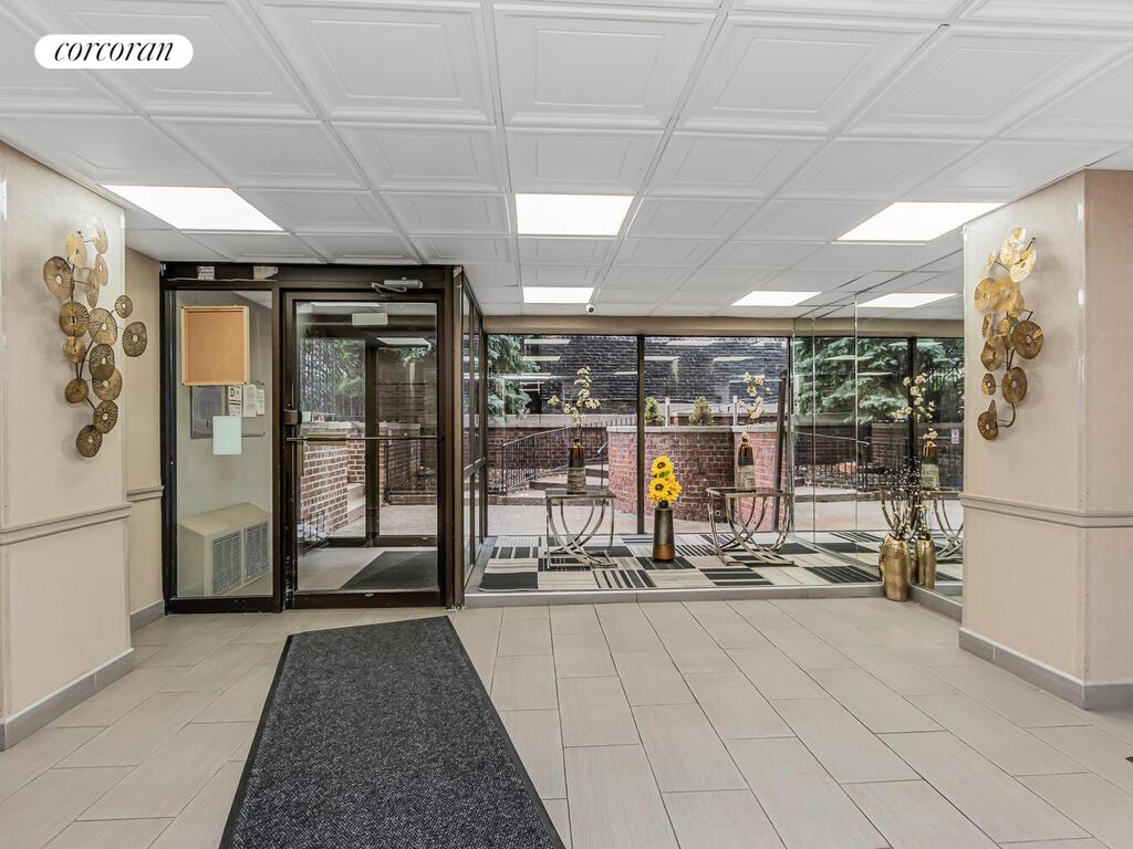 #11 photo, 1725 EDISON Avenue, Pelham Bay , NY 10461