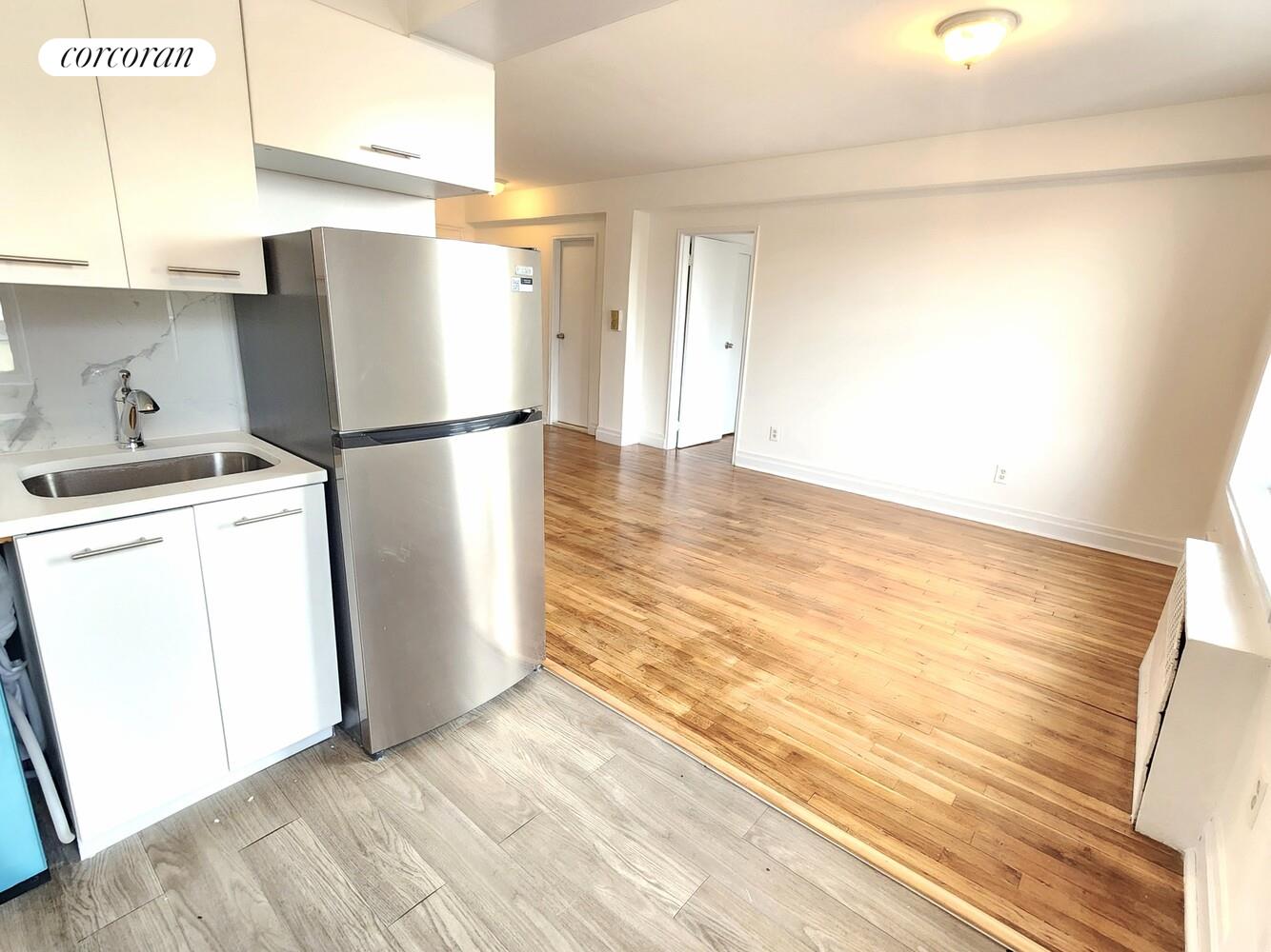 #7 photo, 1725 EDISON Avenue, Pelham Bay , NY 10461