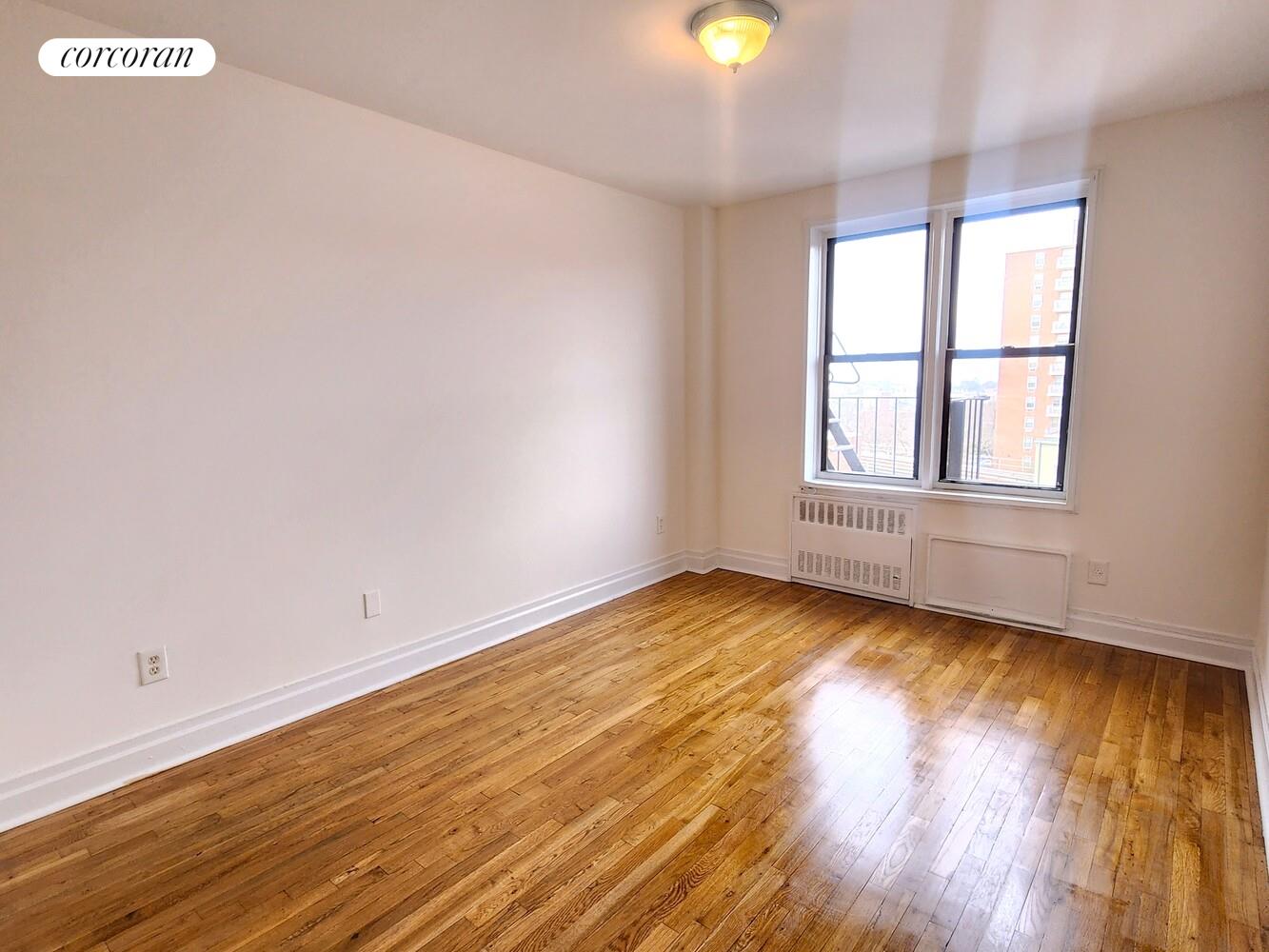 #9 photo, 1725 EDISON Avenue, Pelham Bay , NY 10461