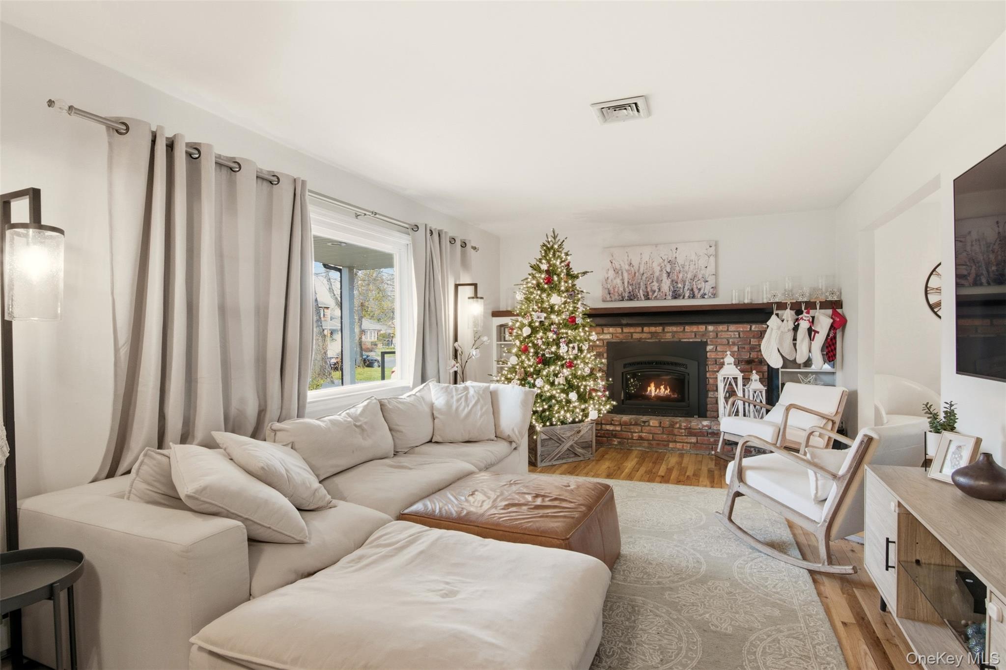 #5 photo, 23 John Street, Shoreham , NY 11786