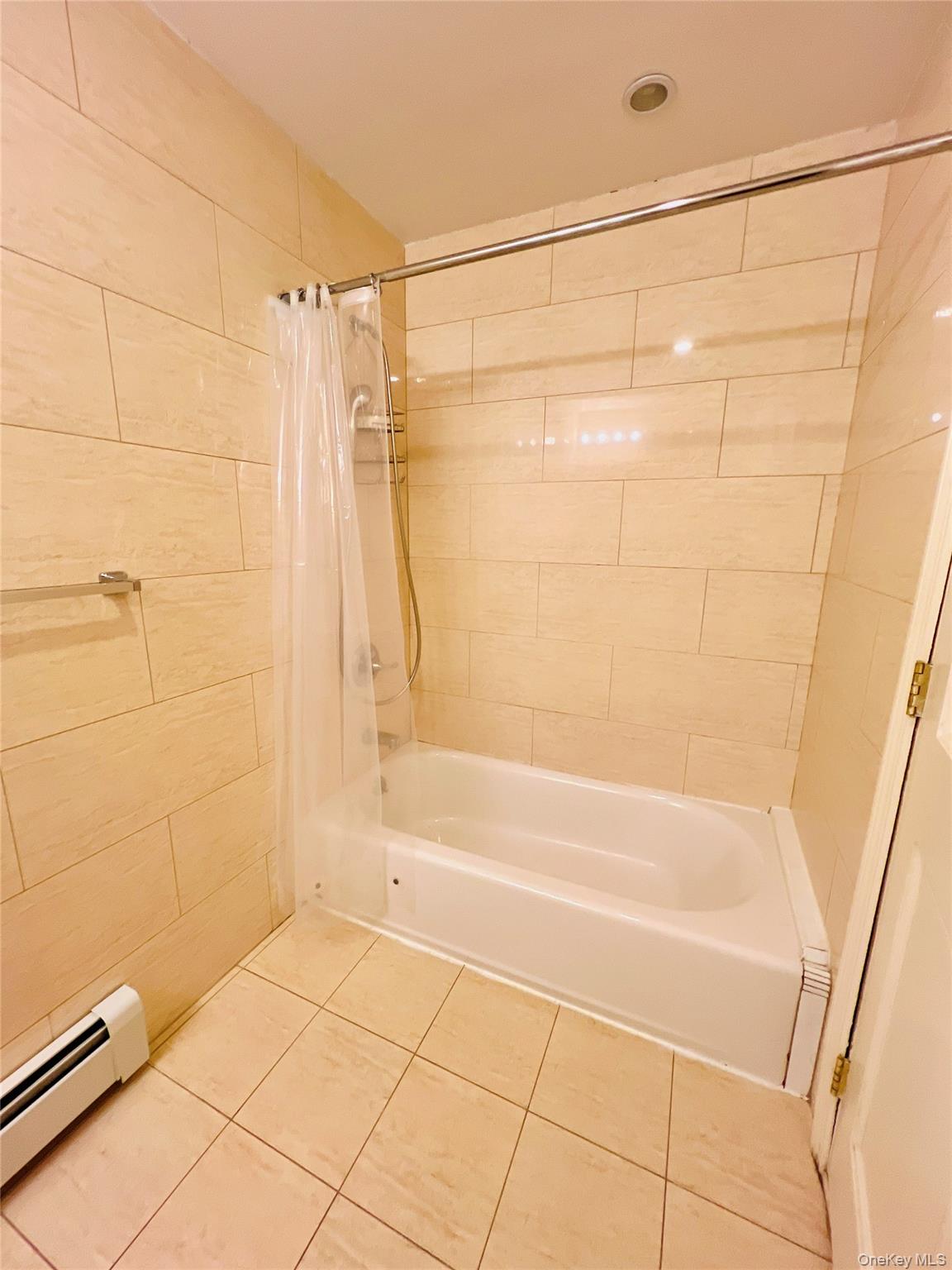 #11 photo, 143-28 41st Avenue, 플러싱 Flushing , NY 11355