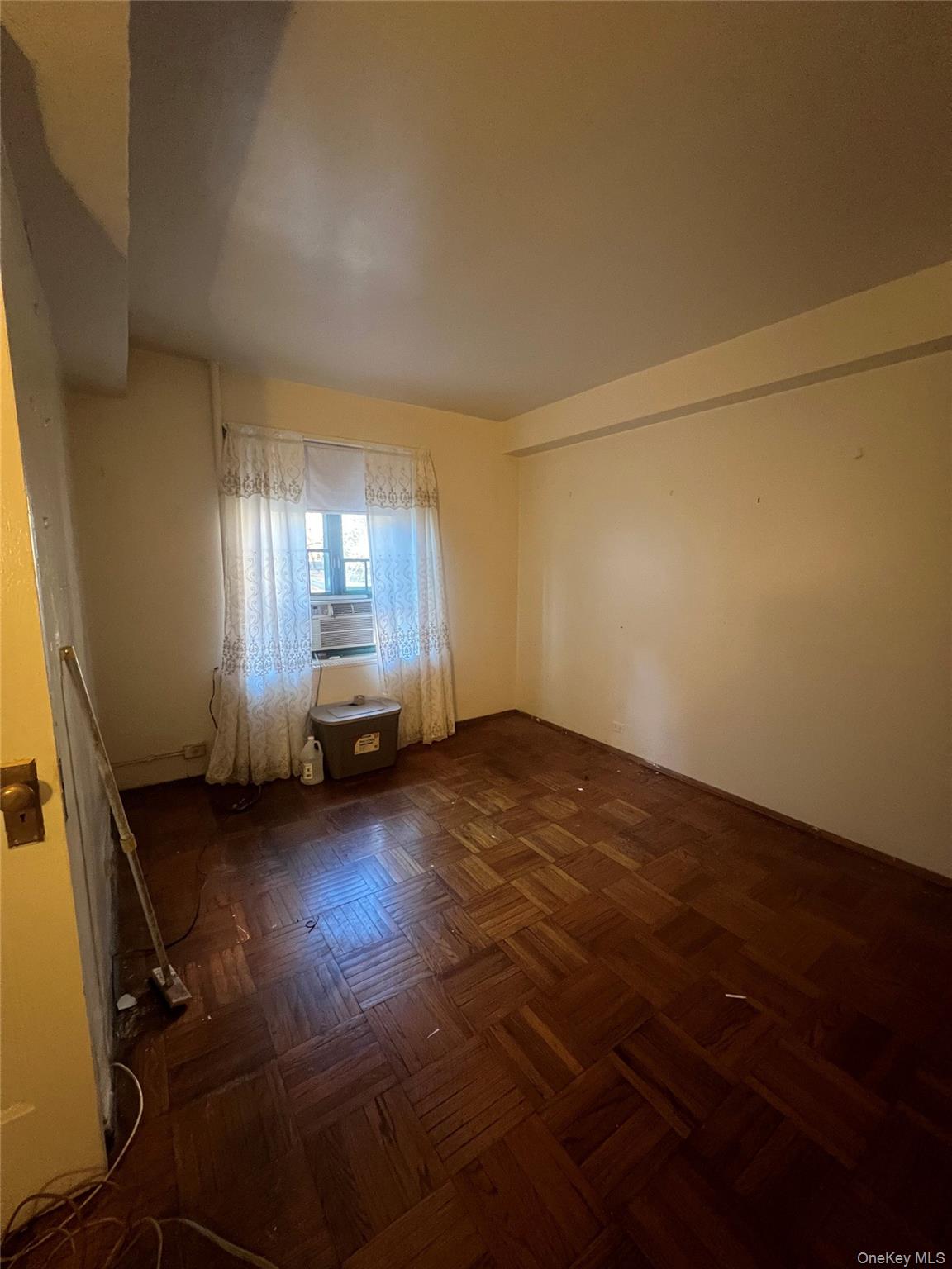 #14 photo, 2055 Saint Raymond Ave, Bronx , NY 10462