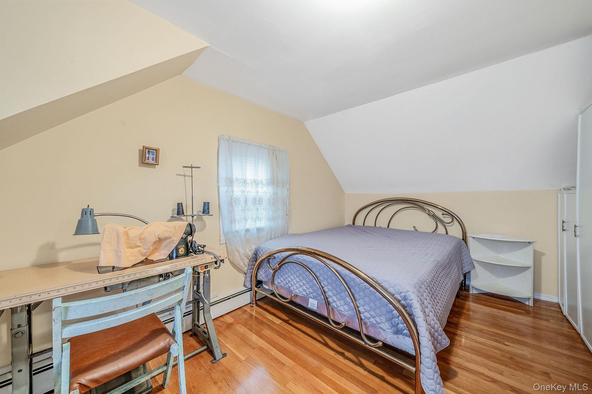 #15 photo, 38 Farm Lane, ناسو Levittown , NY 11756