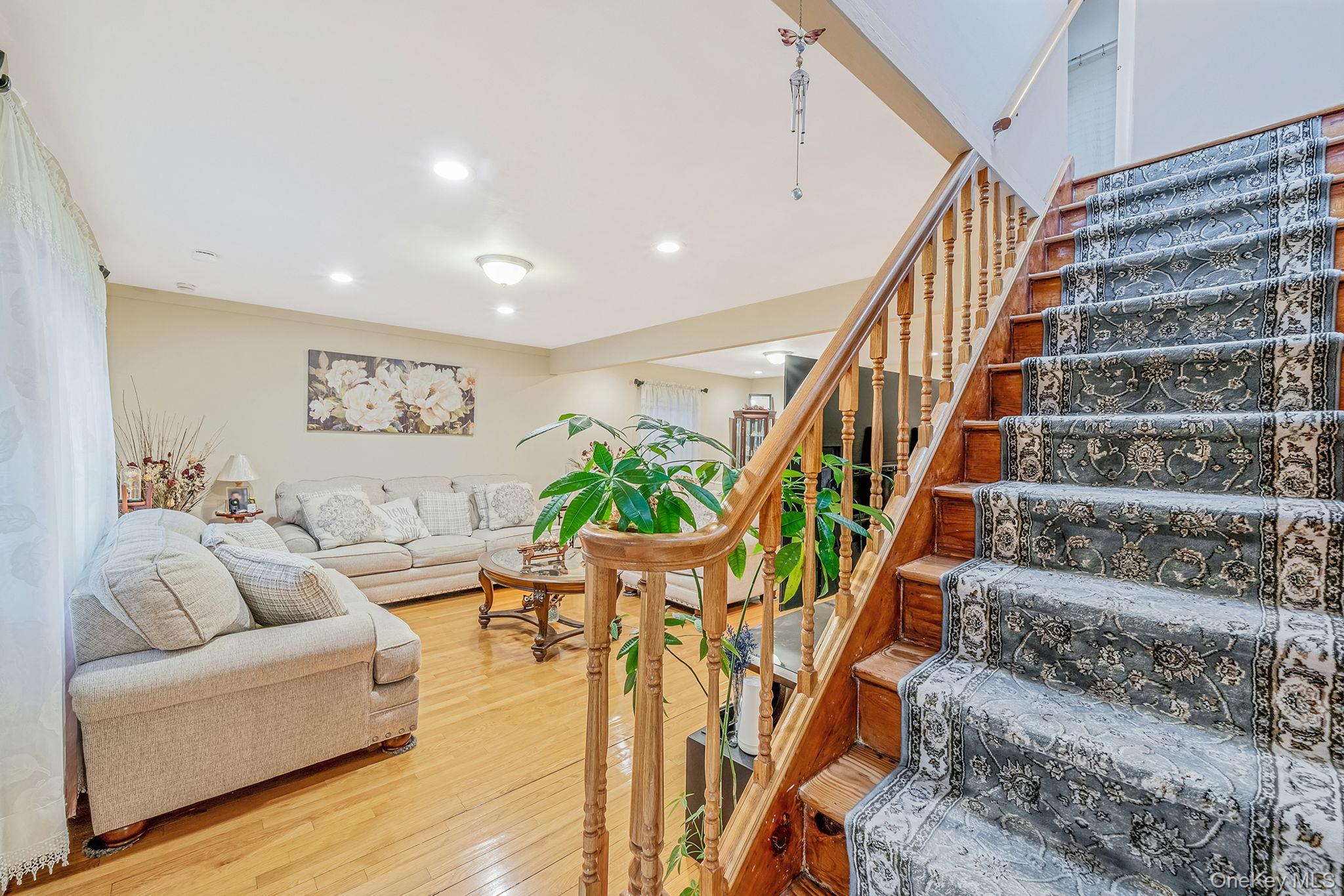 #3 photo, 38 Farm Lane, ناسو Levittown , NY 11756