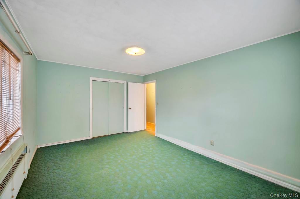 #12 photo, 203 Green Valley Road, ناسو East Meadow , NY 11554