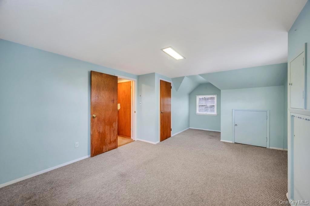 #17 photo, 203 Green Valley Road, ناسو East Meadow , NY 11554