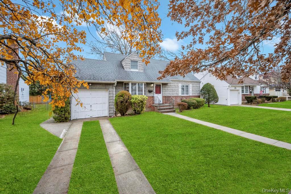 #2 photo, 203 Green Valley Road, ناسو East Meadow , NY 11554