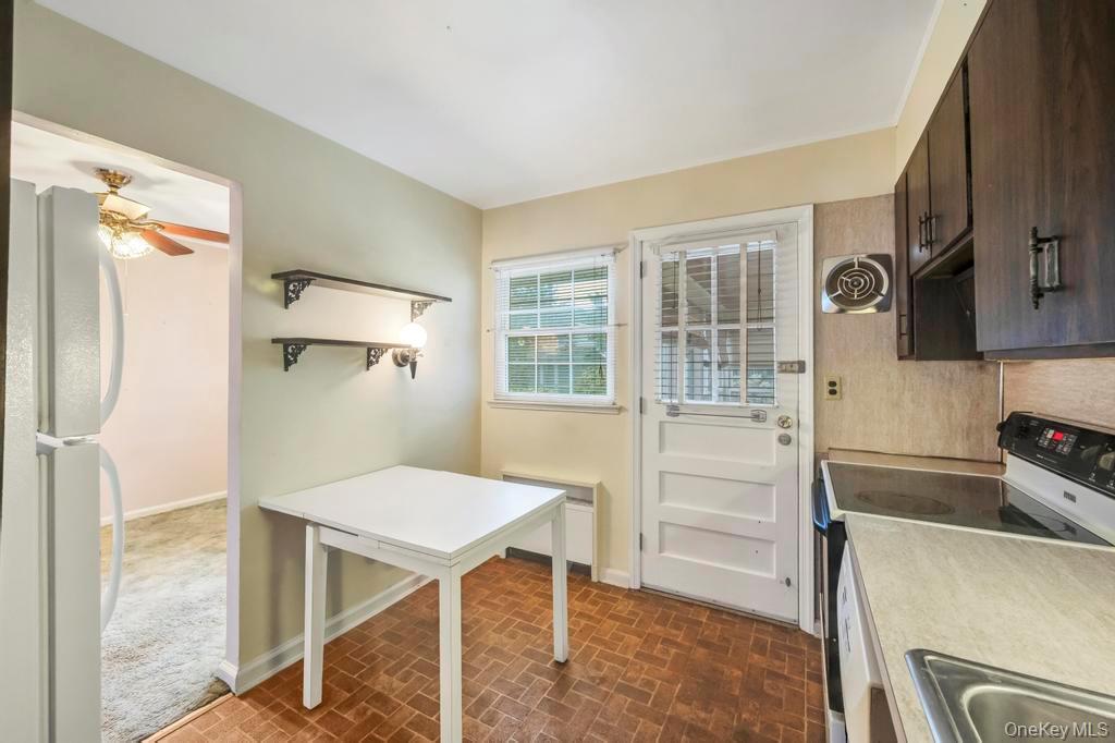 #7 photo, 203 Green Valley Road, ناسو East Meadow , NY 11554