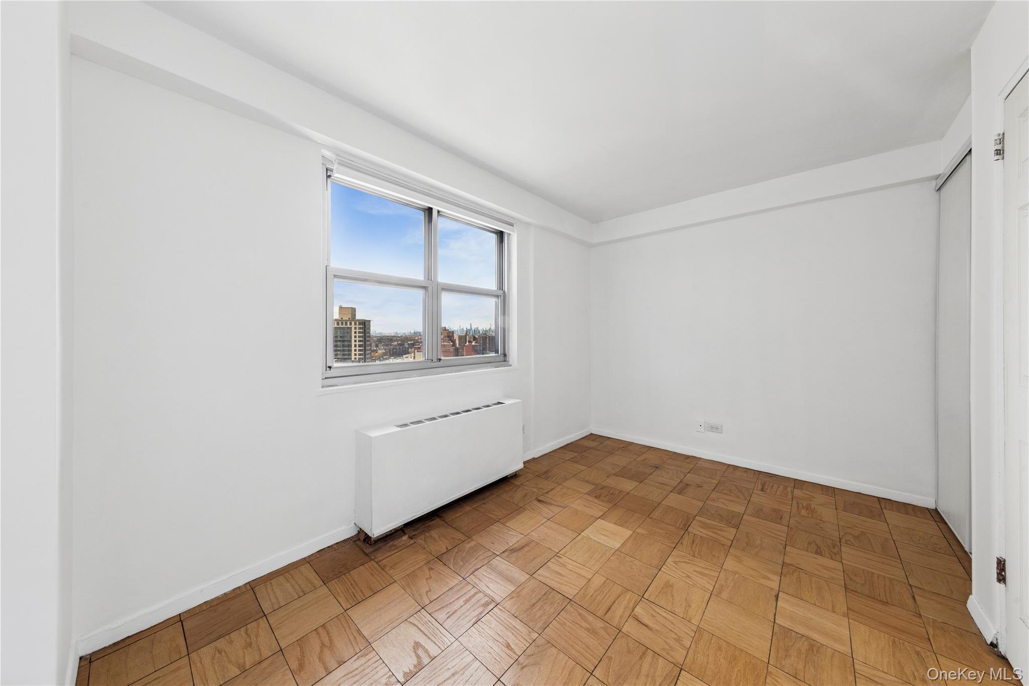 #11 photo, 110-11 Queens Boulevard, 皇后區 森林小丘 Forest Hills , NY 11375