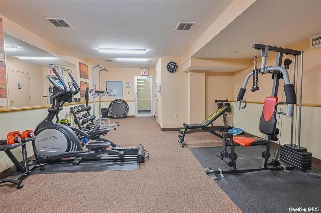 #7 photo, 45-06 64th Street, كوينز Woodside , NY 11377