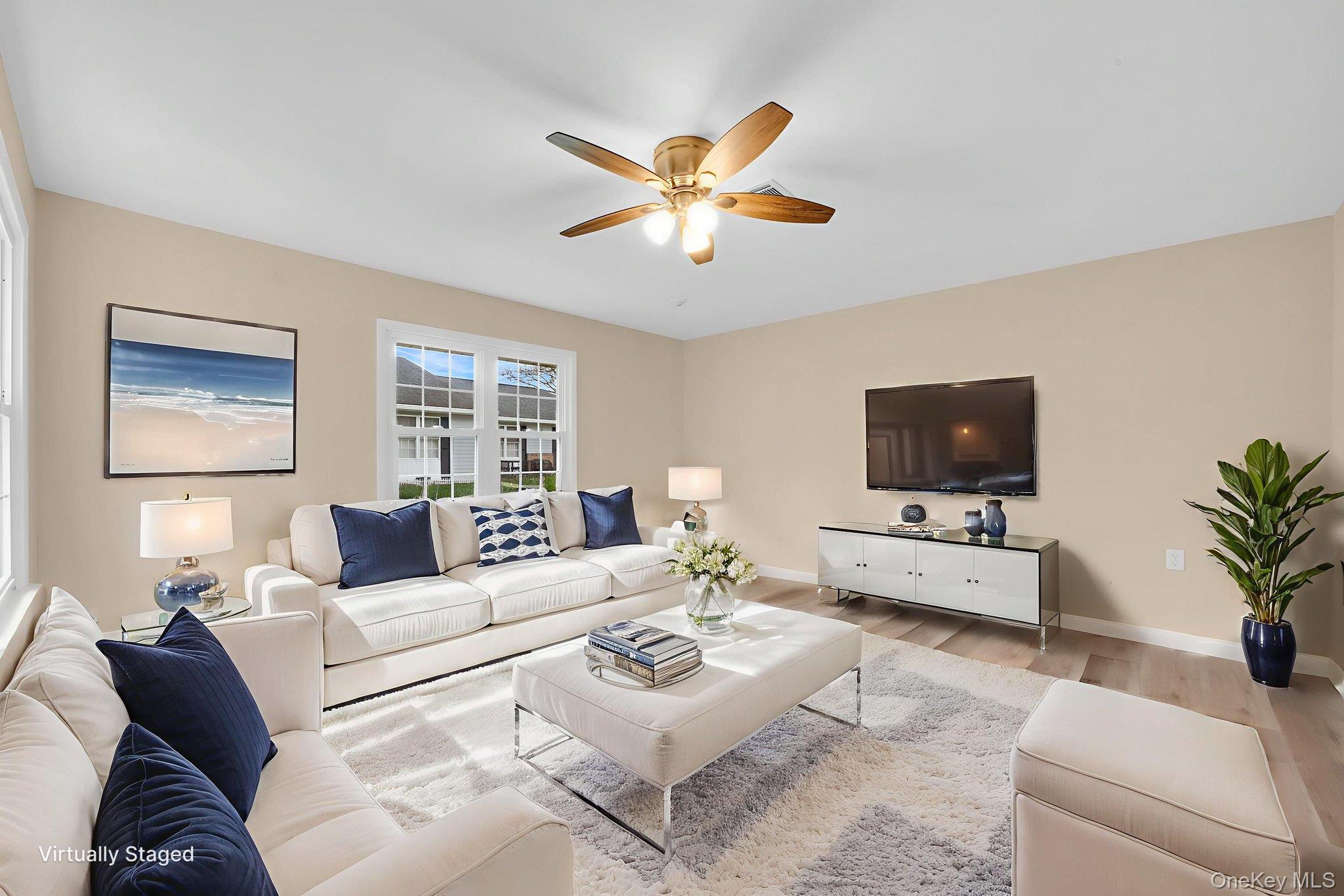 #8 photo, 380 Woodbridge Drive, Ridge , NY 11961