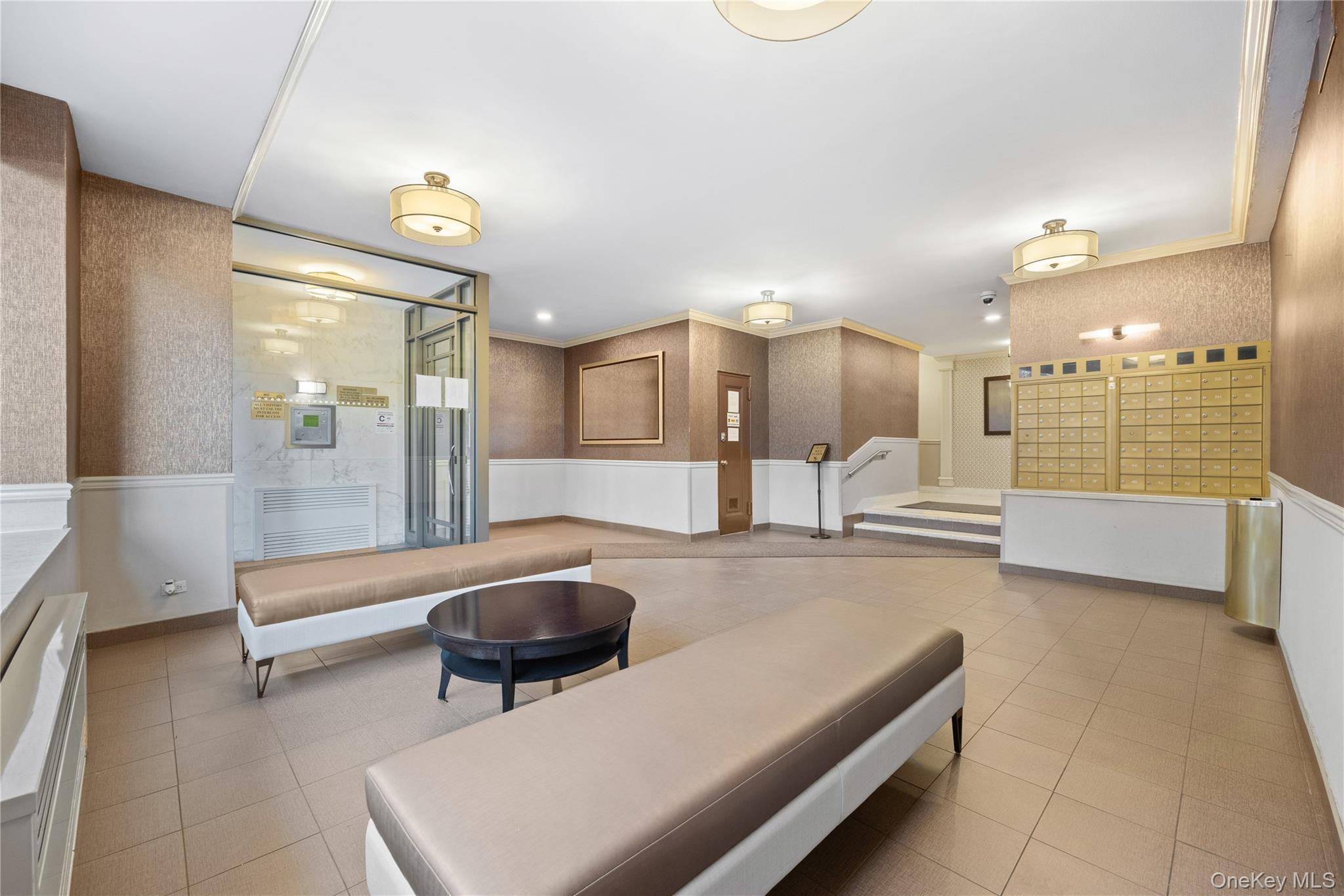 #17 photo, 140-10 84th Drive, Куинс ‖ Briarwood , NY 11435