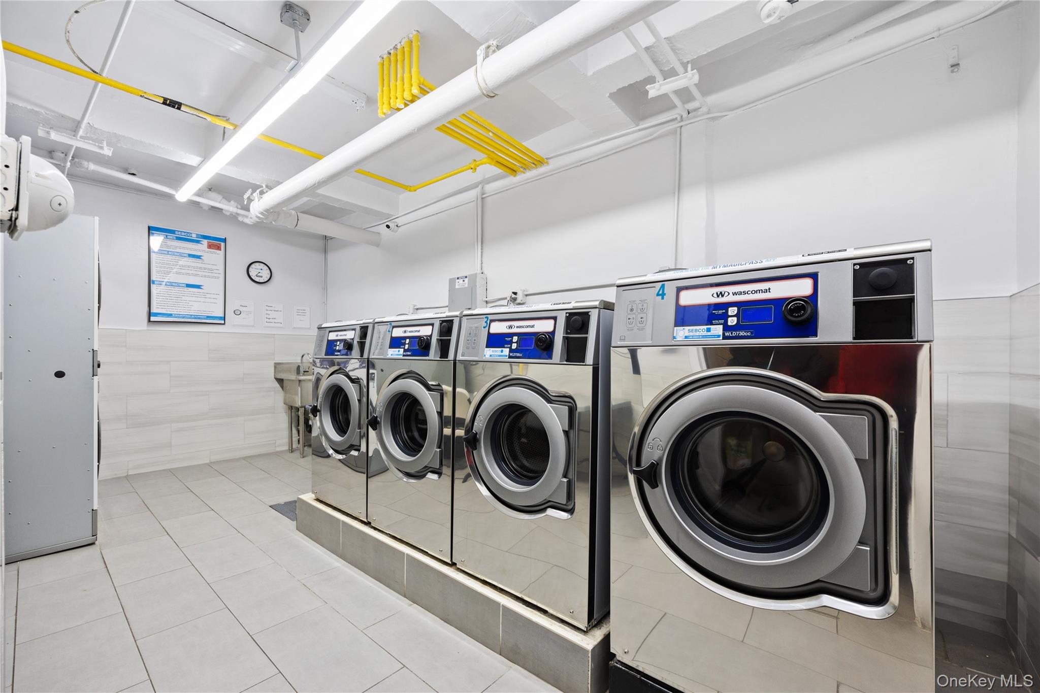 #18 photo, 140-10 84th Drive, Куинс ‖ Briarwood , NY 11435