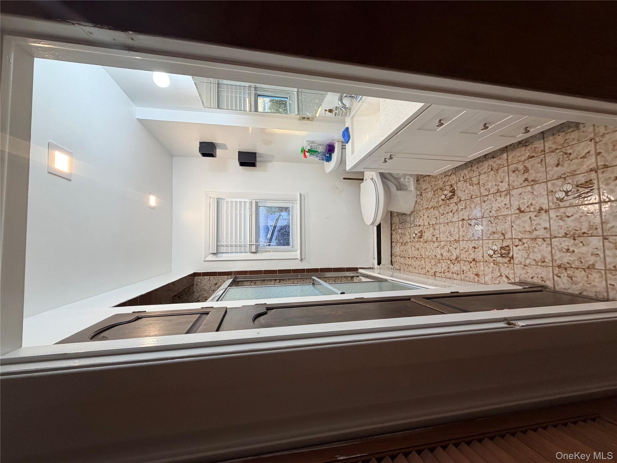 #11 photo, 11 Argyle Terrace, Yonkers , NY 10701