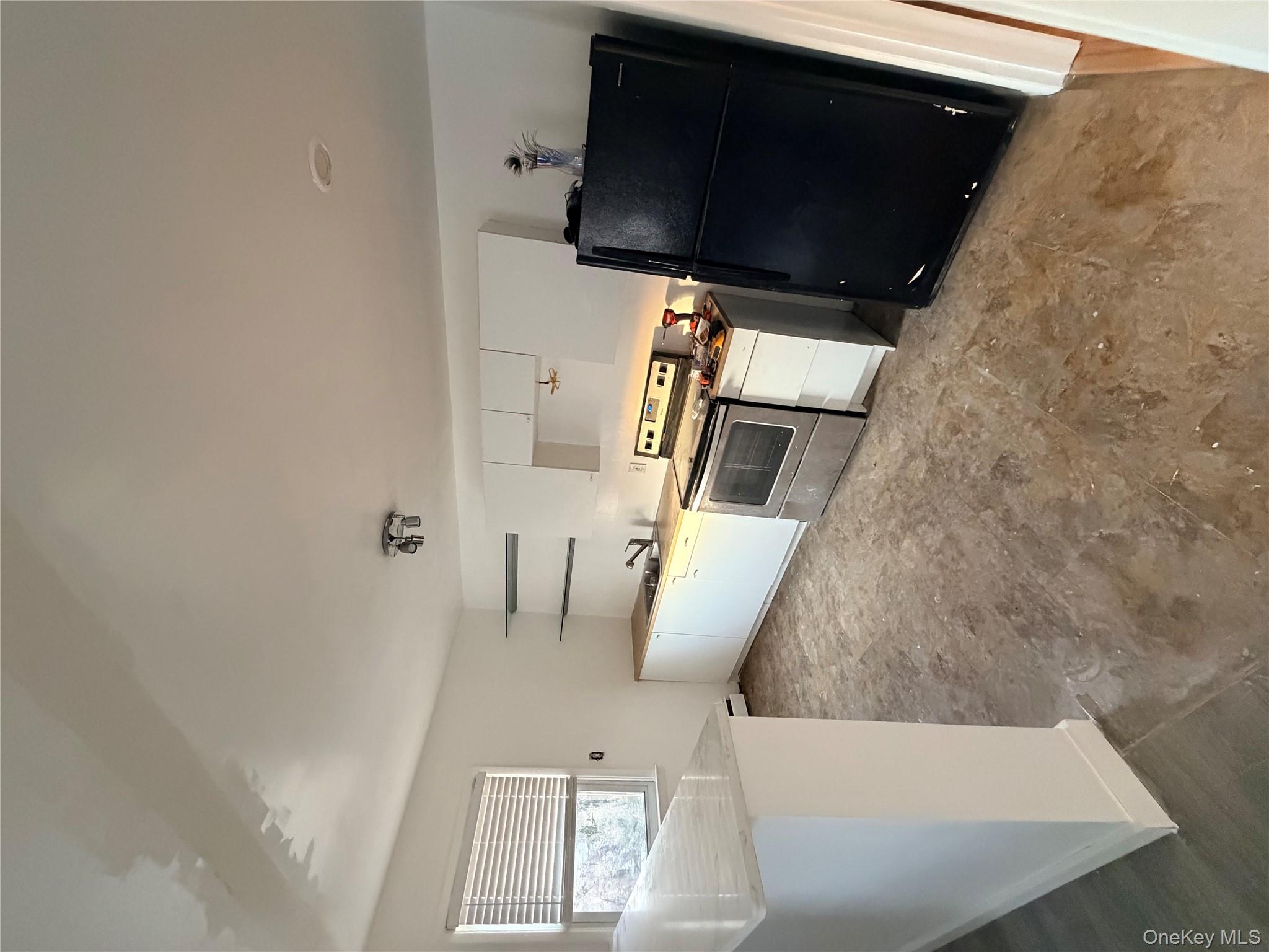 #8 photo, 11 Argyle Terrace, Yonkers , NY 10701