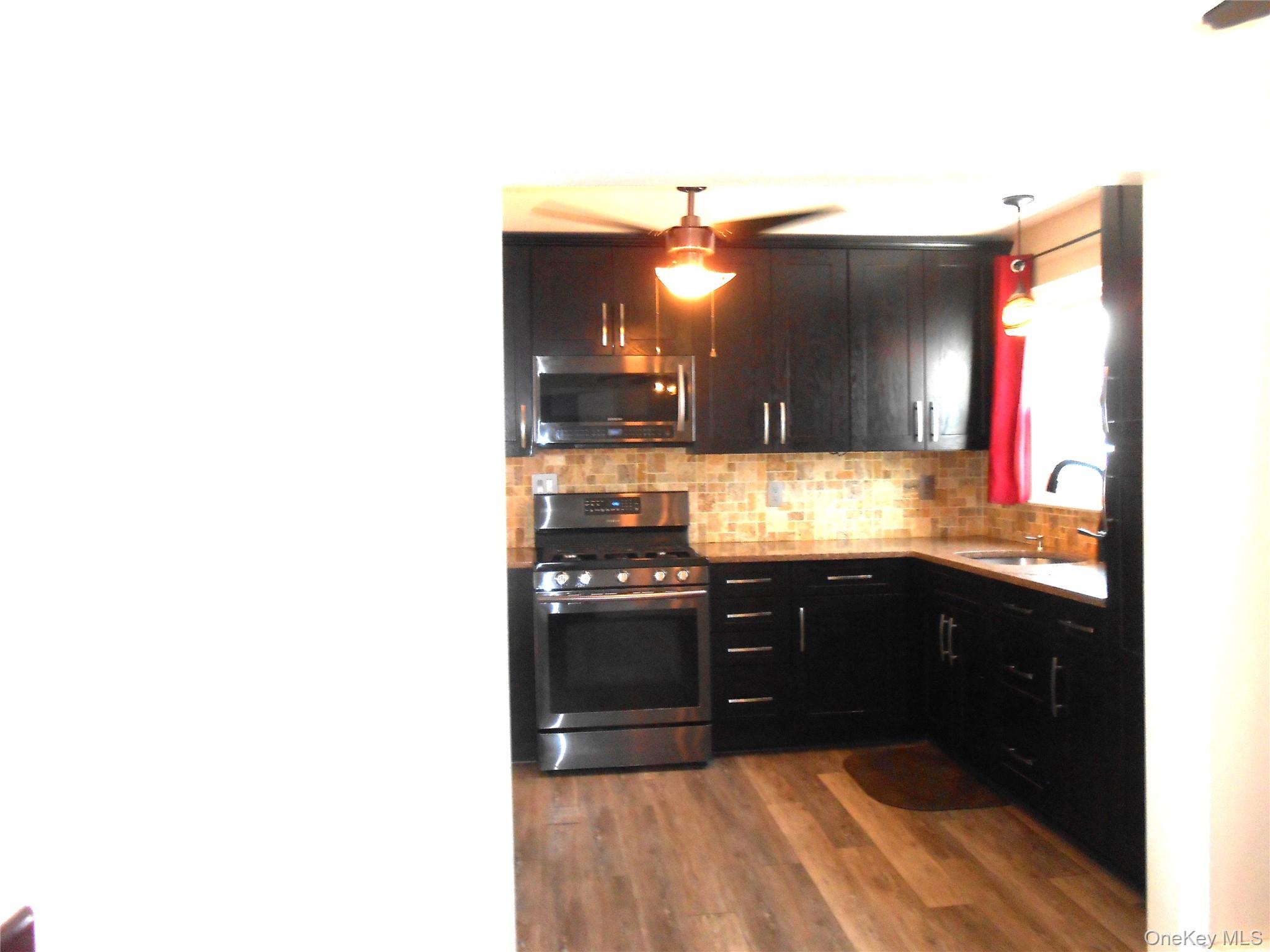 #3 photo, 63 Lindbergh Place, Poughkeepsie , NY 12603